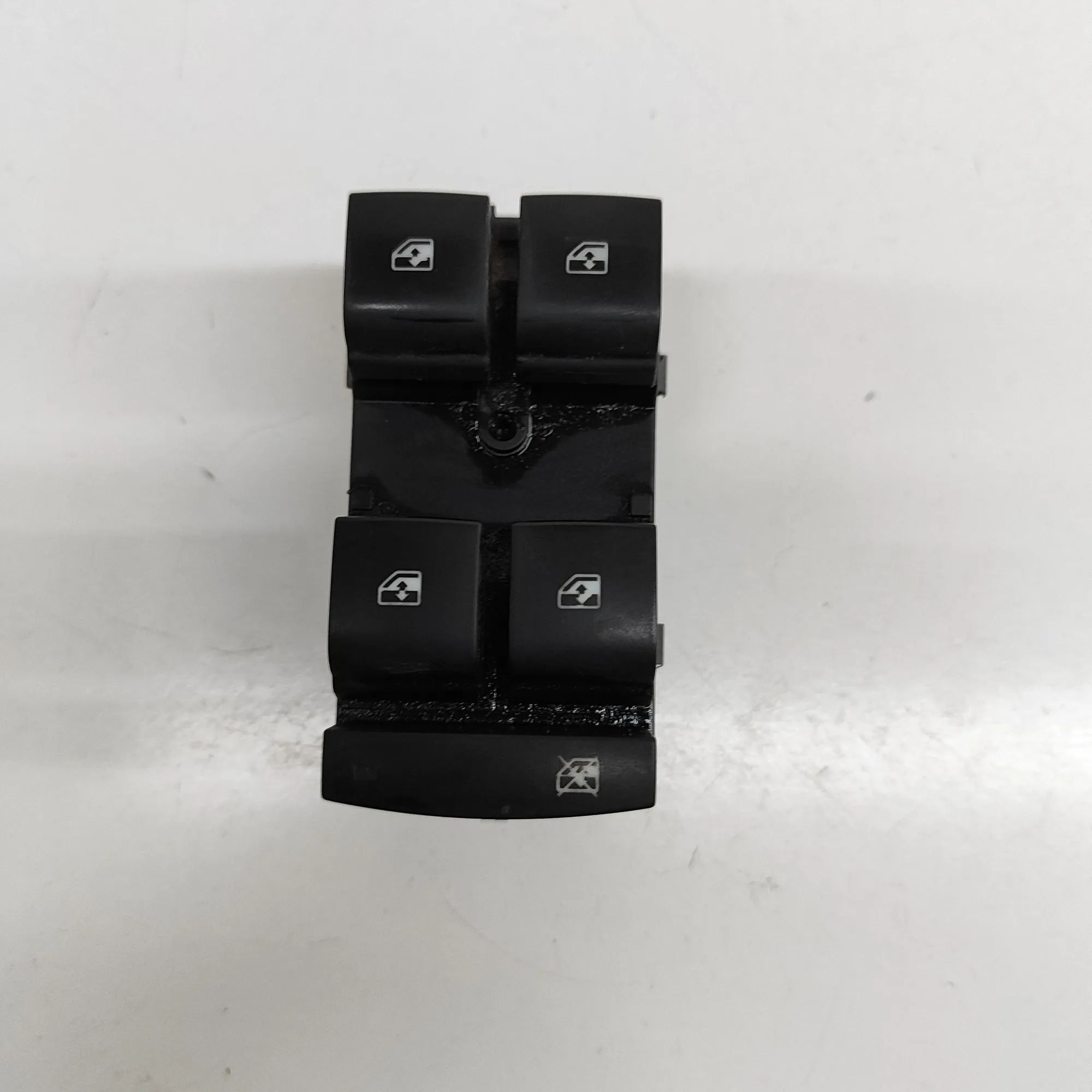 Chevrolet Cruze Door window switch — front left Door window switch — front left — CHEVROLET CRU...