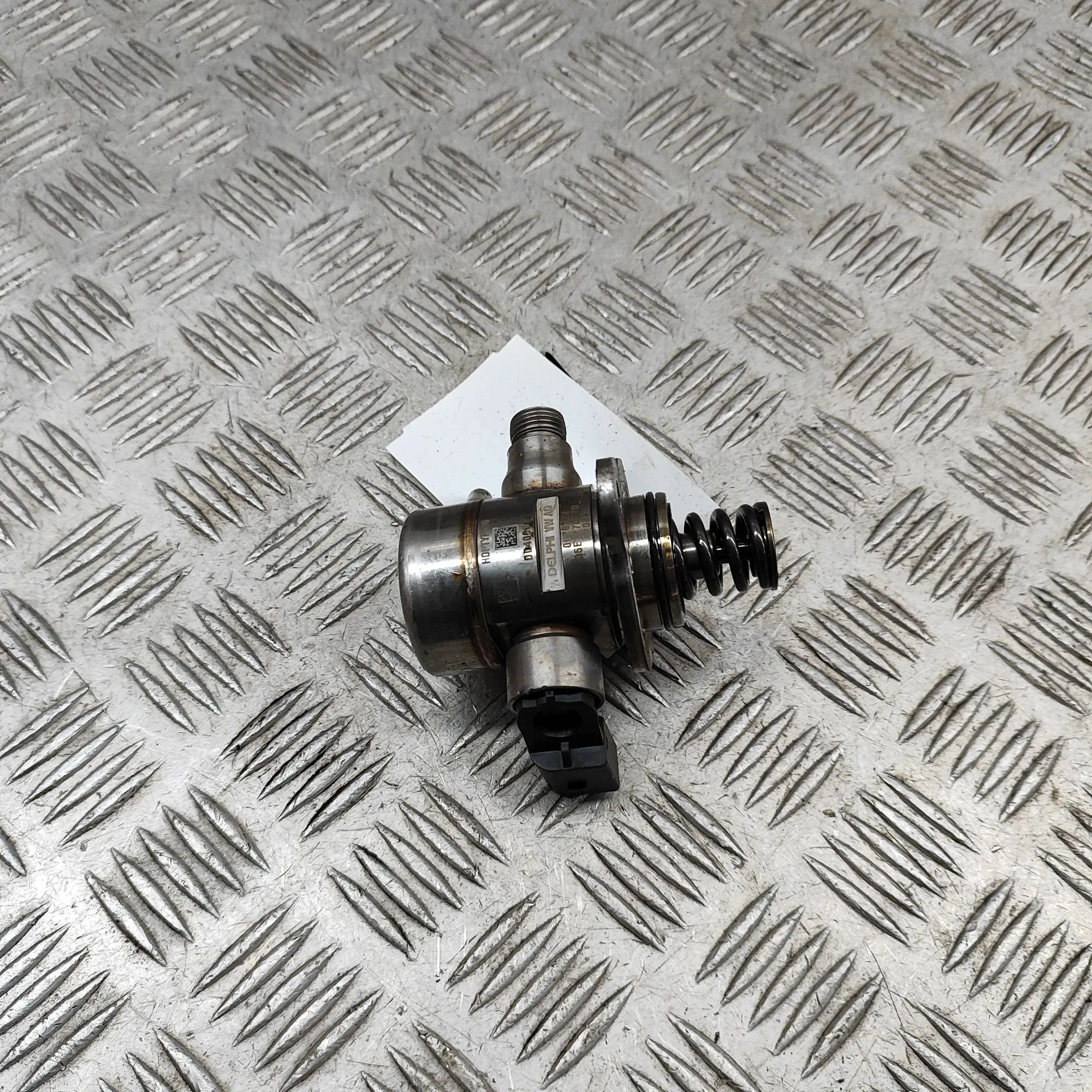 Audi Q3 (F3) насос топлива Fuel pump — AUDI Q3 (F3) (2018-...) — 05E127027...