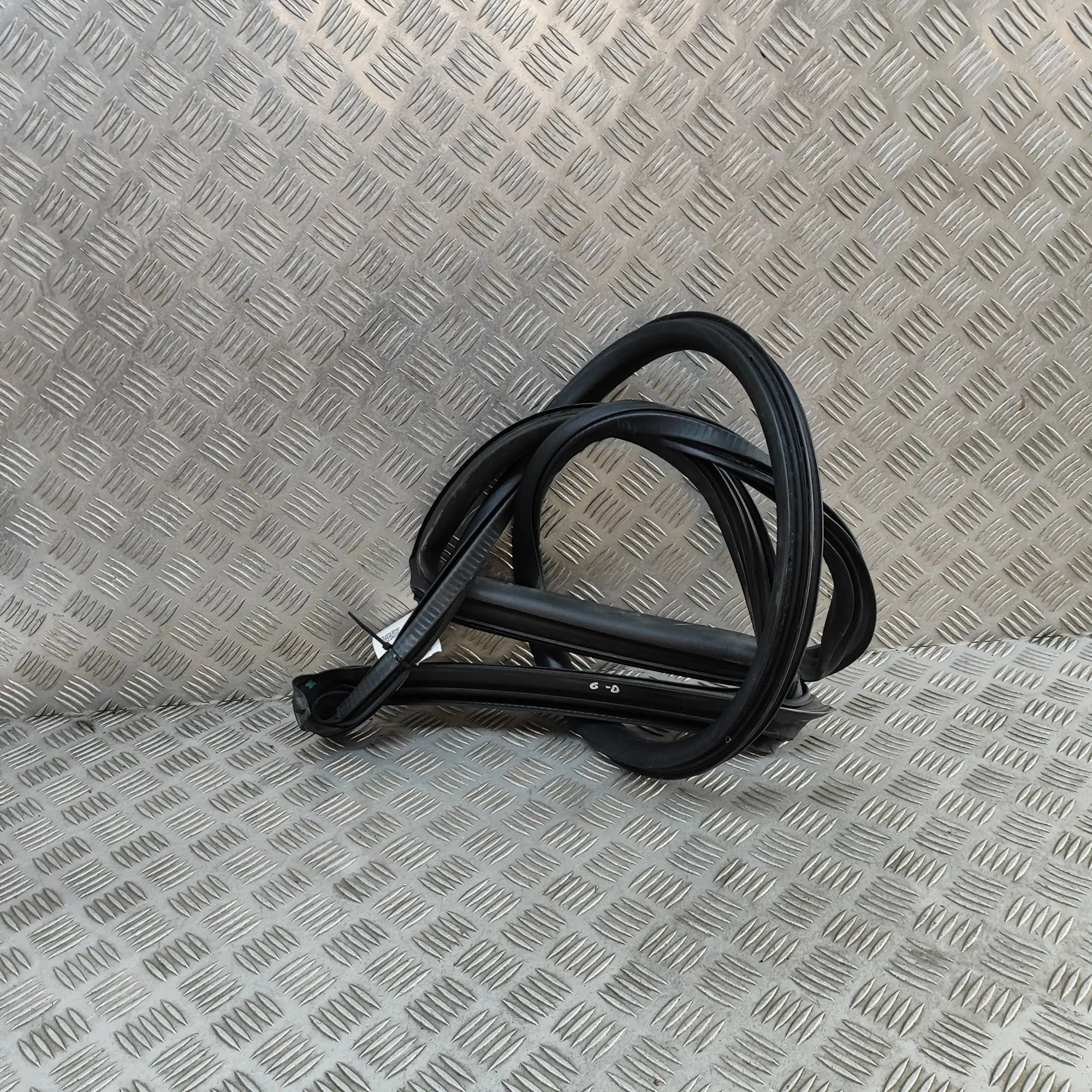 Maserati Levante Door rubber seal — rear right Door rubber seal — rear right — MASERATI LEVANT...