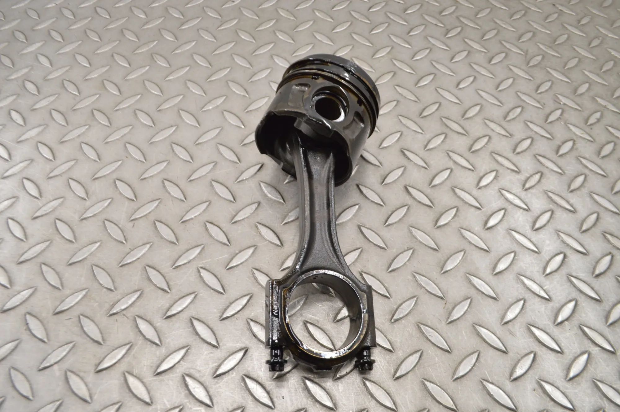 Jaguar XF Piston Piston — JAGUAR XF (X250) (2008-2015)

Generati...