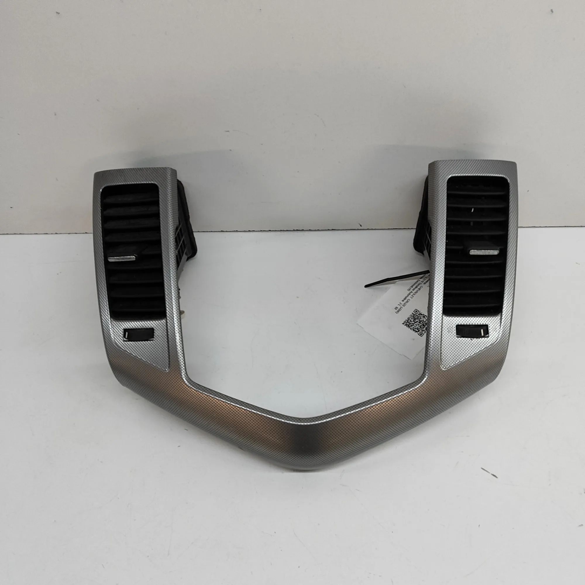 Chevrolet Cruze Dashboard Air Vents Dashboard Air Vents — CHEVROLET CRUZE (J300) (2...