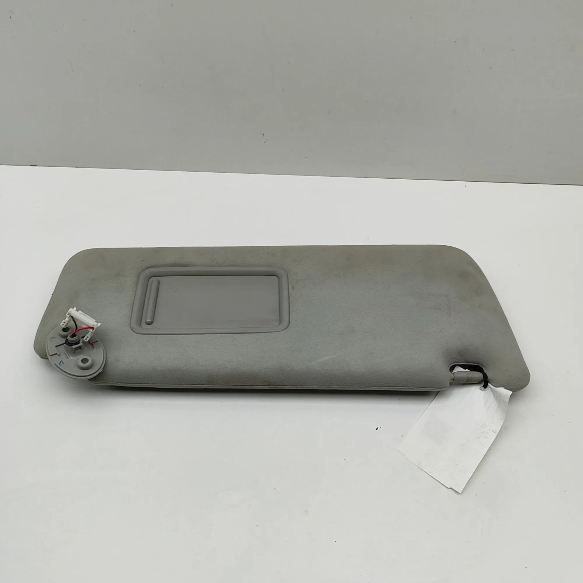 Toyota Land Cruiser 150 Sun visor — right Sun visor — right — TOYOTA LAND CRUISER (_J15_)...