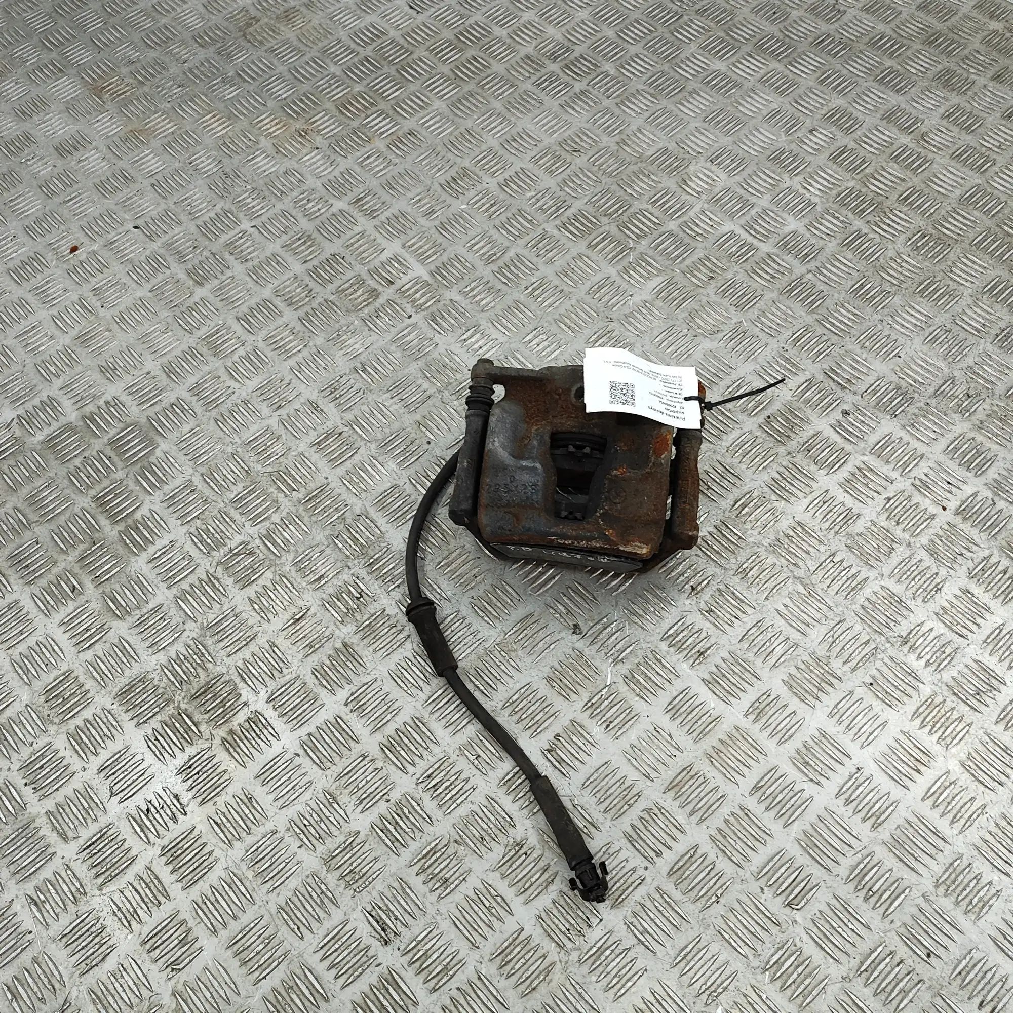 Mercedes-Benz CLA (C117) Brake caliper — front right