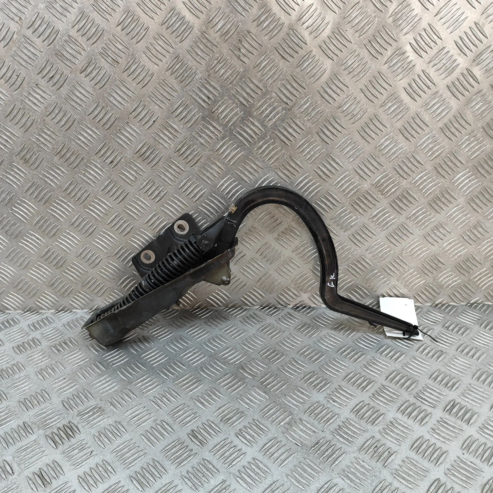 Mercedes-Benz 200 - 300 (W123) Left Side Bootlid Hinge Left Side Bootlid Hinge — MERCEDES BENZ S-CLASS...