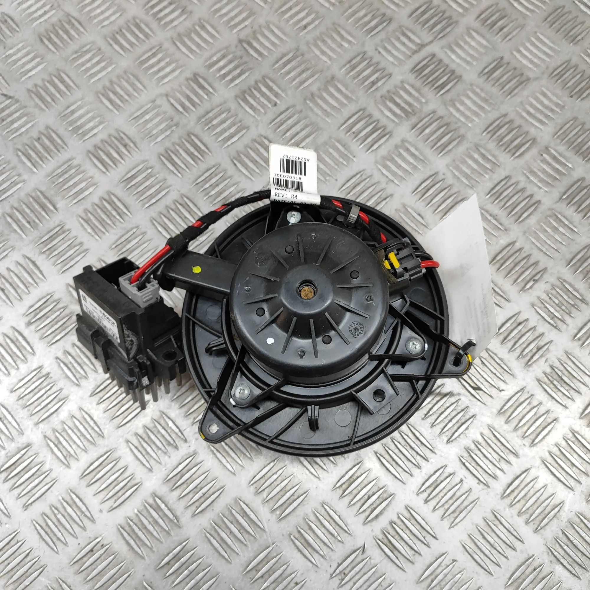 Chevrolet Cruze Heater Blower Fan Heater Blower Fan — CHEVROLET CRUZE (J300) (200...