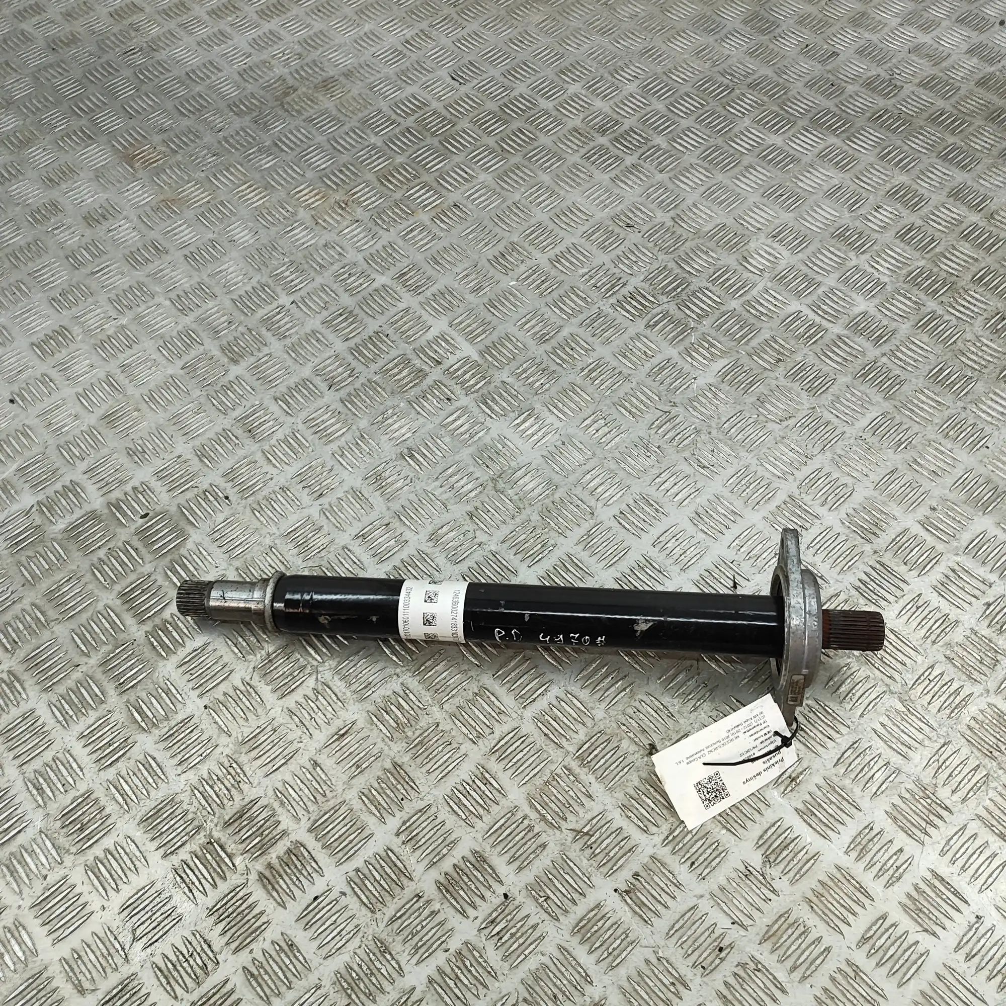 Mercedes-Benz CLA (C117) Front Right Driveshaft