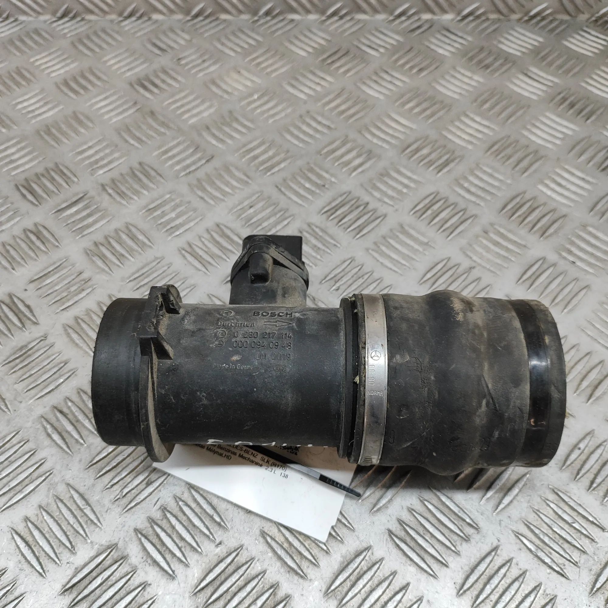 Mercedes-Benz SLK (R170) Mass airflow sensor (MAF) Mass airflow sensor (MAF) — MERCEDES BENZ SLK (...