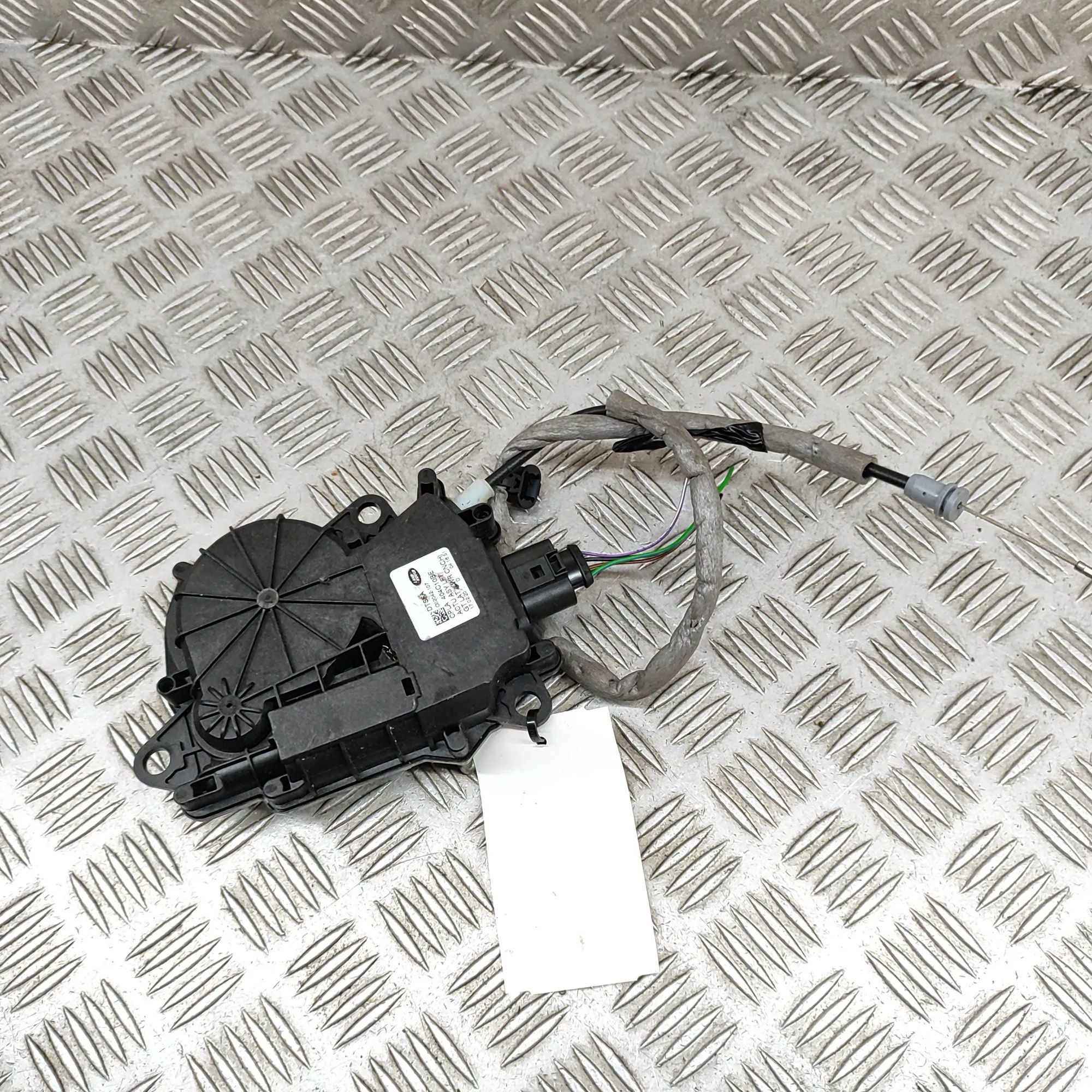 Land Rover Range Rover (L405) Tailgate Boot Soft Close Motor Tailgate Boot Soft Close Motor — LAND ROVER RAN...