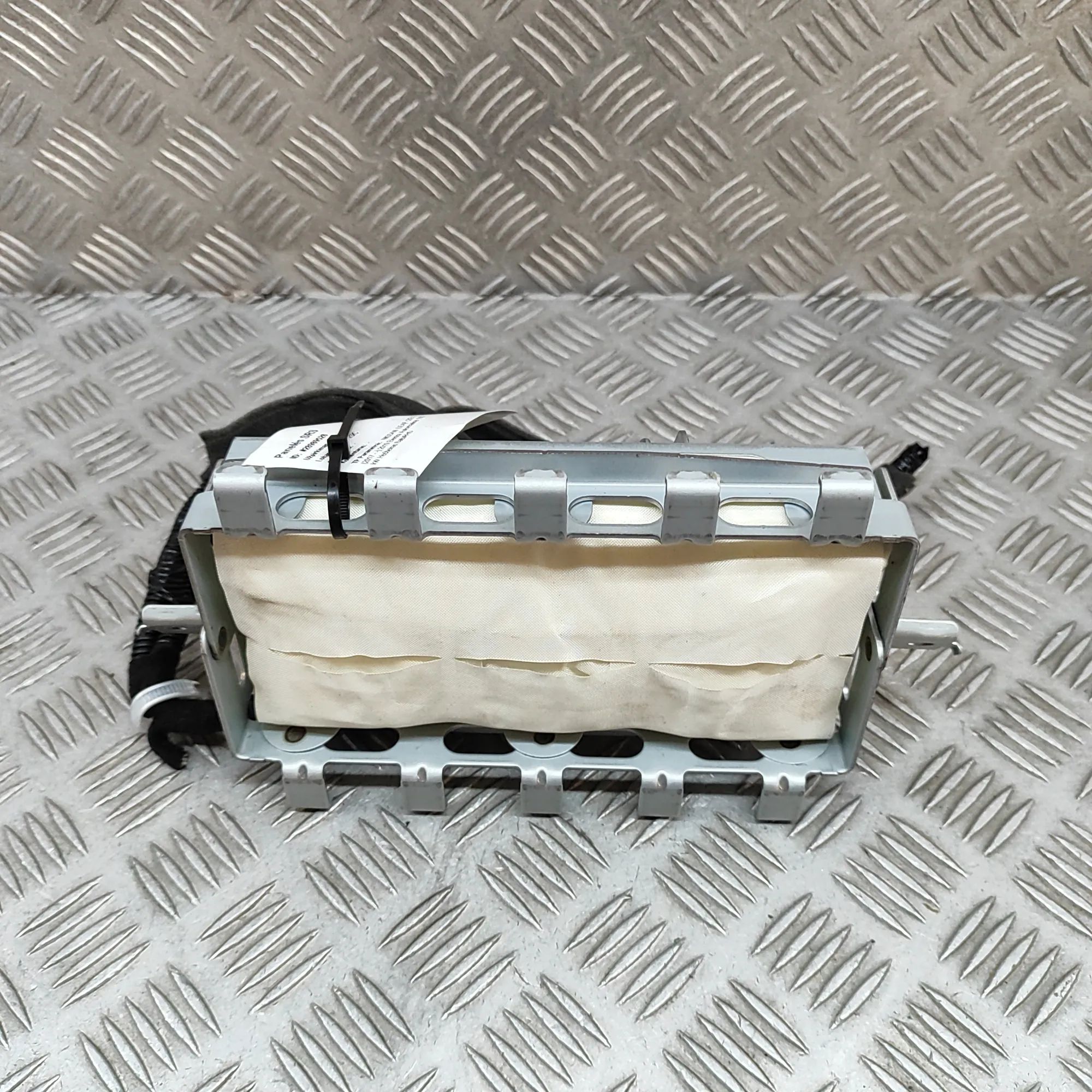 Nissan Leaf Dashboard Safety Bag SRS Dashboard Safety Bag SRS — NISSAN LEAF (ZE1) (2...