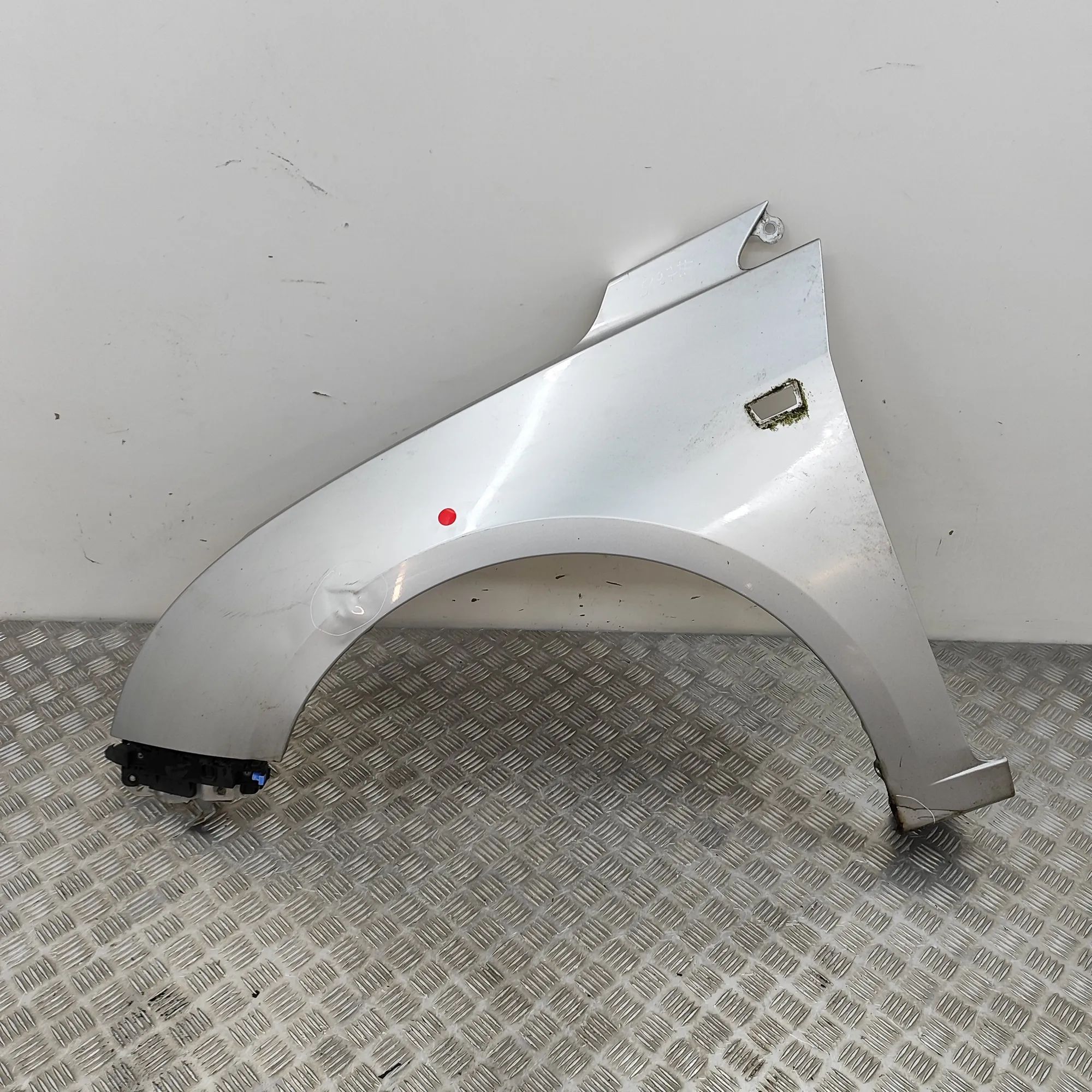 Chevrolet Cruze Front Left Fender Front Left Fender — CHEVROLET CRUZE (J300) (200...