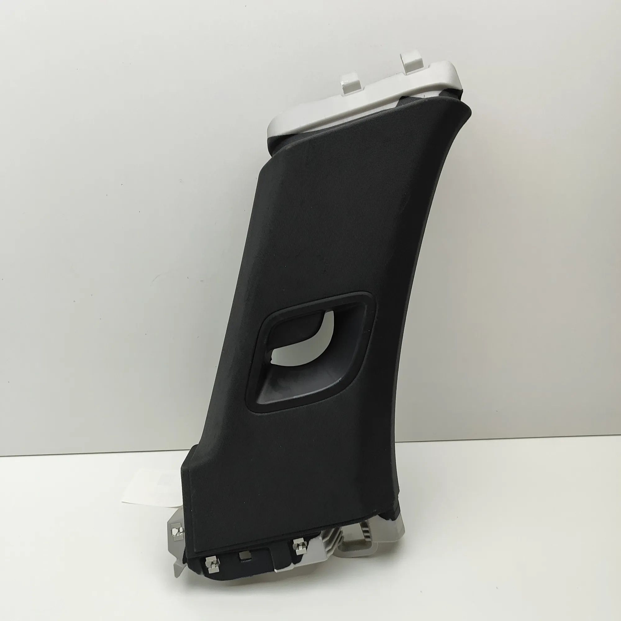 Porsche Cayenne Rear Left Pillar Trim Rear Left Pillar Trim — PORSCHE CAYENNE (9Y0/9Y...