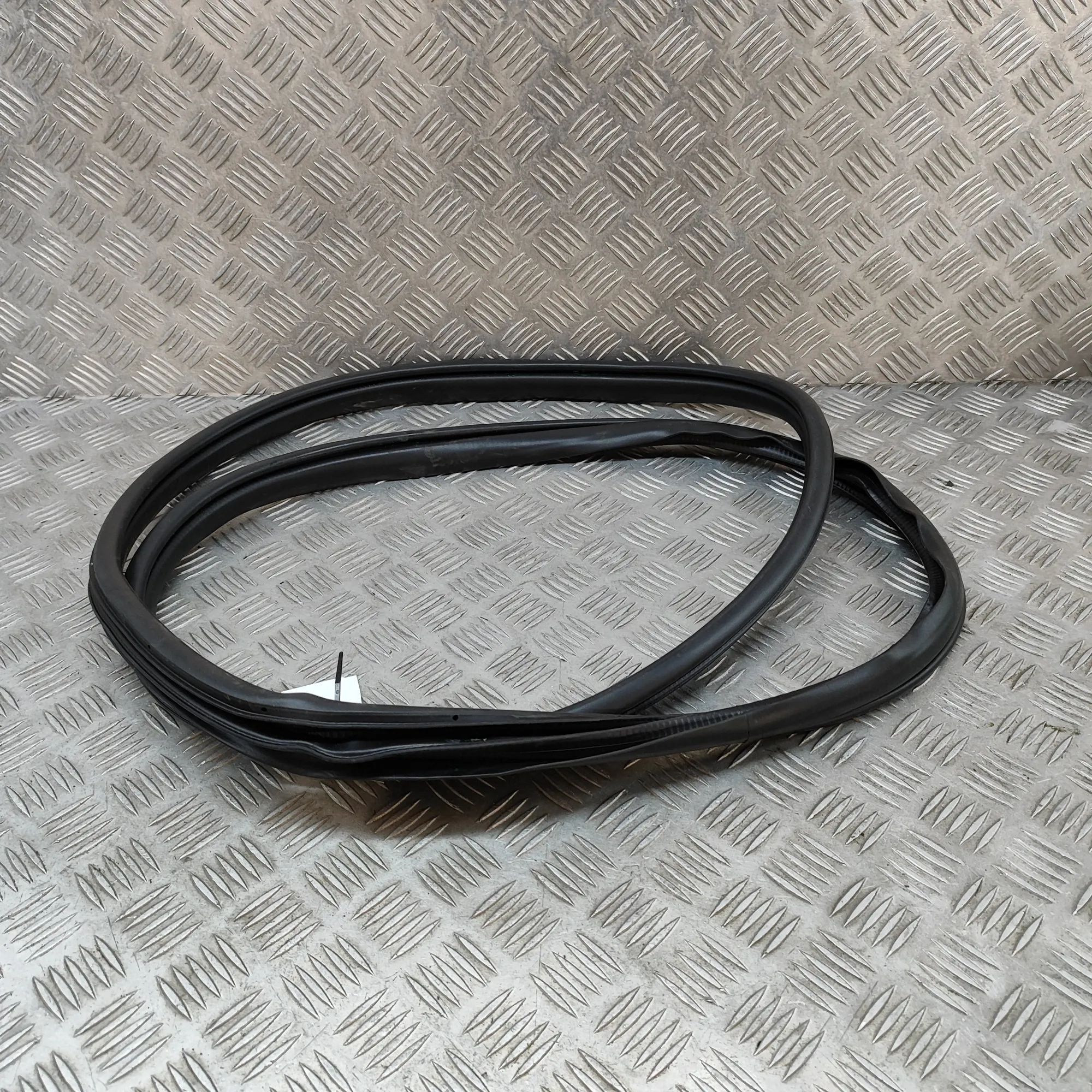 Mazda 3 (BP) Door rubber seal — rear left Door rubber seal — rear left — MAZDA CX-3 (0 DM...