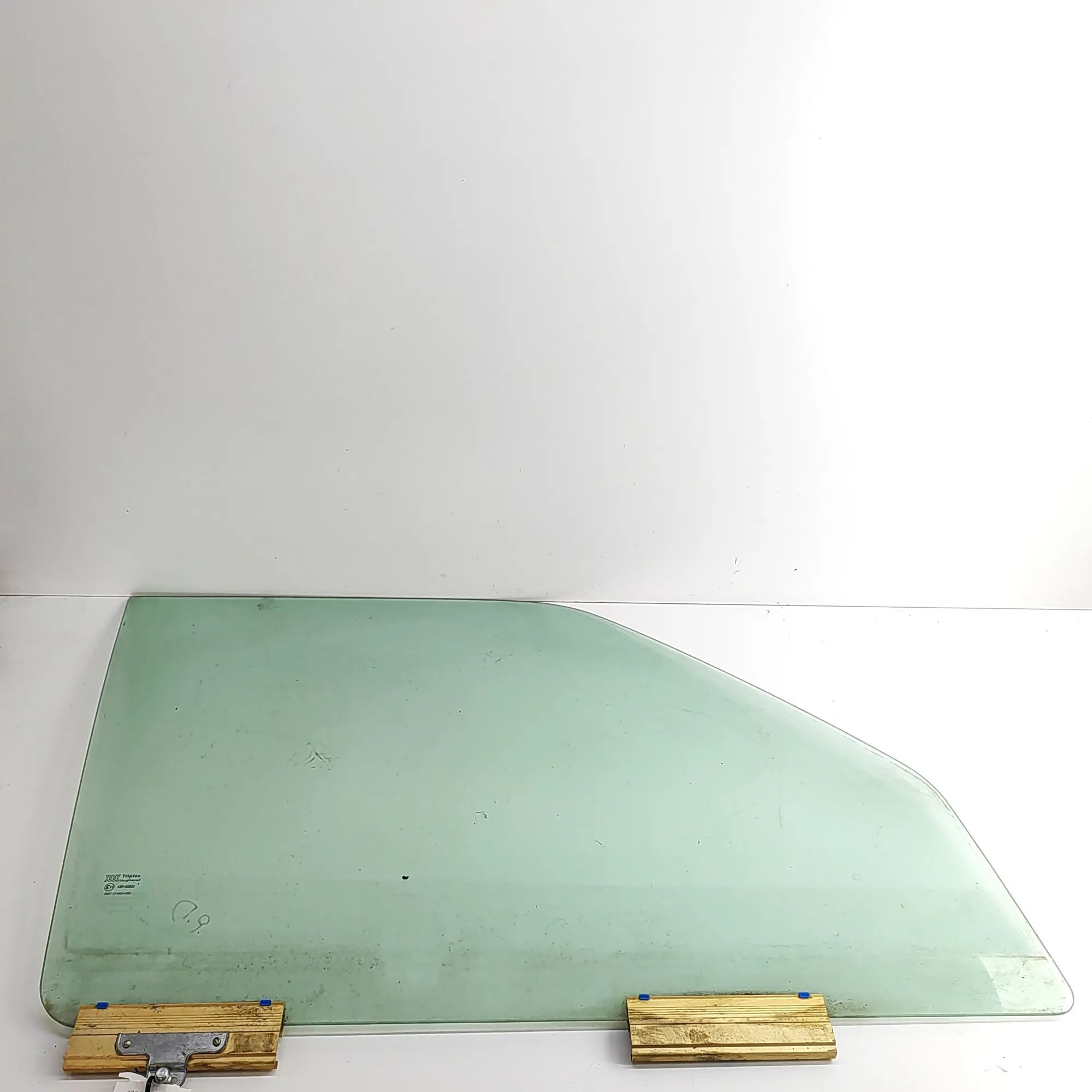Land Rover Range Rover Front Right Door Window Front Right Door Window — LAND ROVER RANGE ROVE...