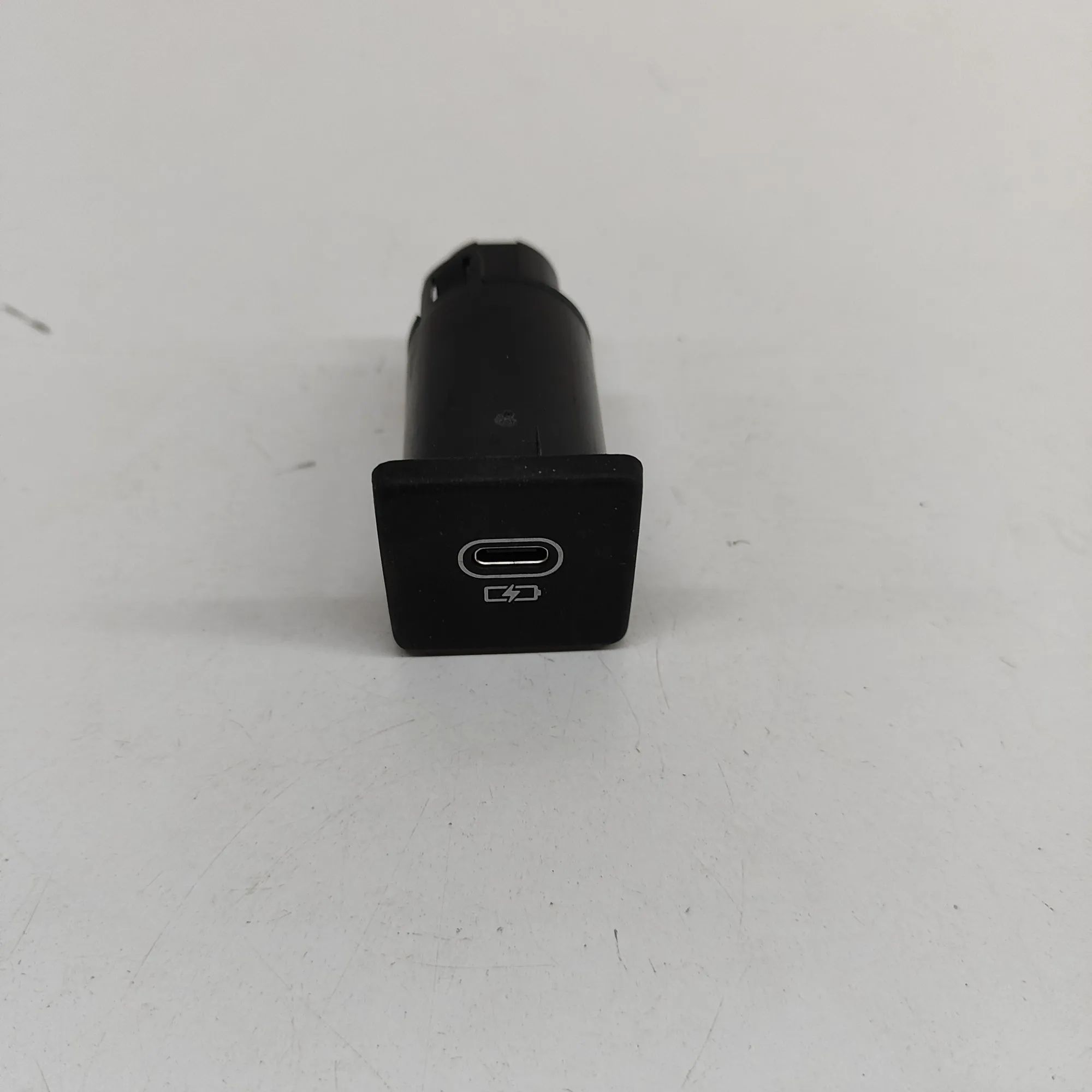 Land Rover Range Rover Sport (L461) USB USB — LAND ROVER RANGE ROVER SPORT (L461) (2022...
