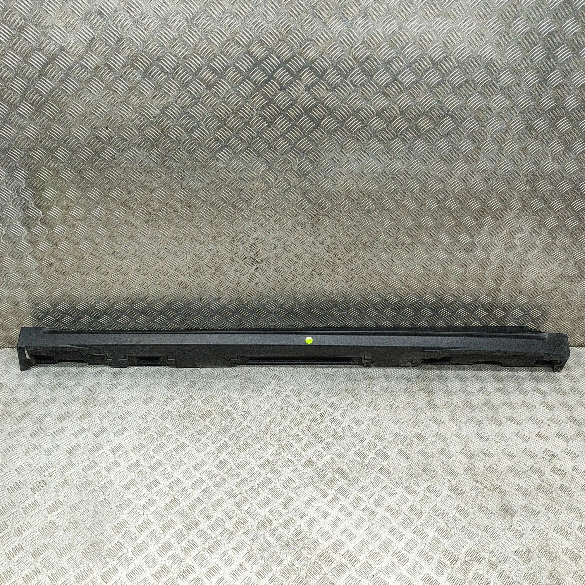 Land Rover Range Rover Evoque Right Side Plastic Sideskirt Cover Right Side Plastic Sideskirt Cover — LAND ROVER...