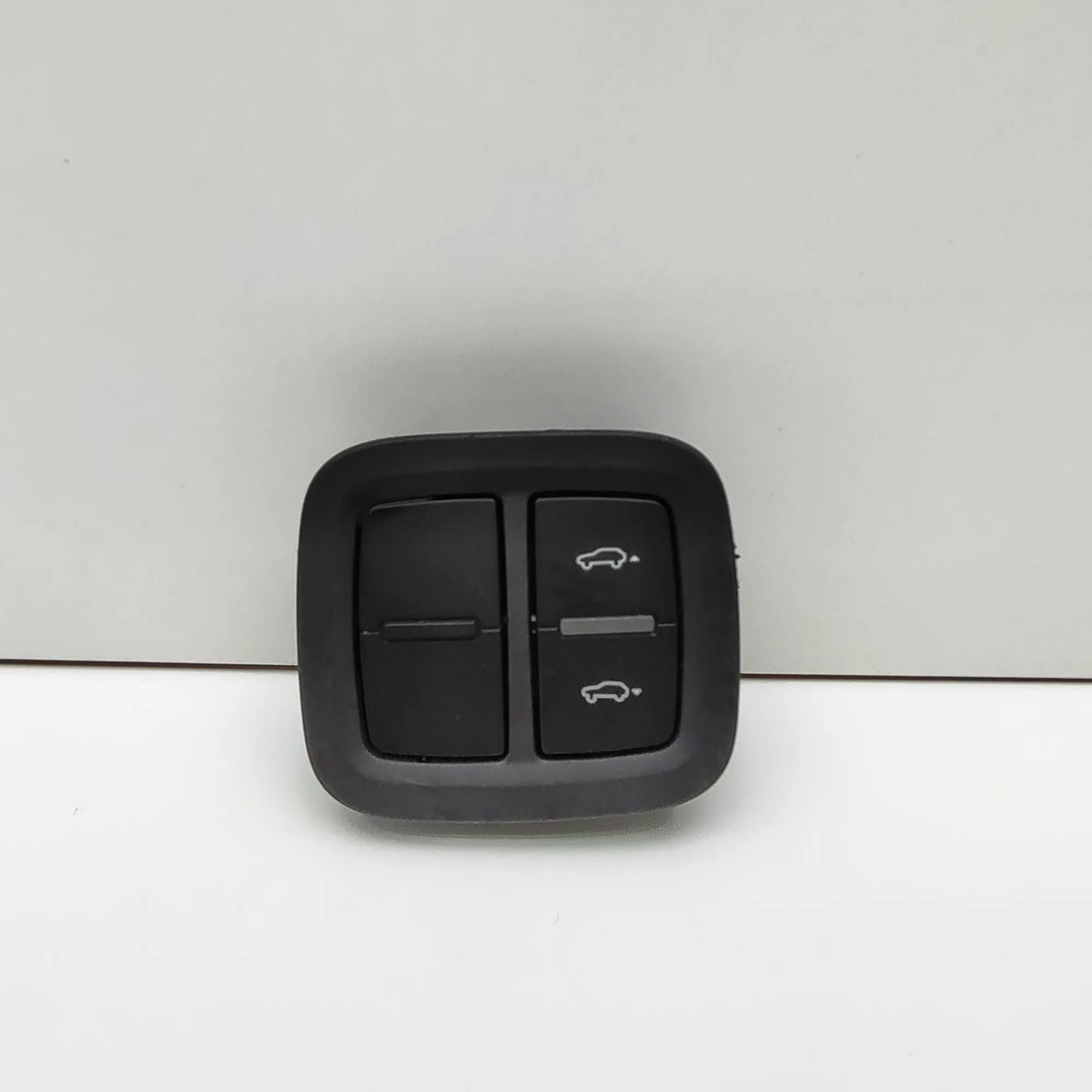 Porsche Cayenne Button Switch Panel Button Switch Panel — PORSCHE CAYENNE (9Y0/9Y3)...