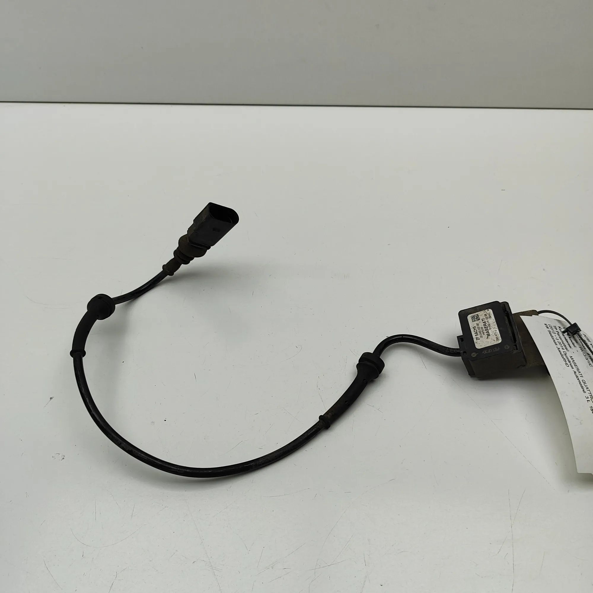 Maserati Quattroporte Acceleration sensor Acceleration Sensor — MASERATI QUATTROPORTE (VI...