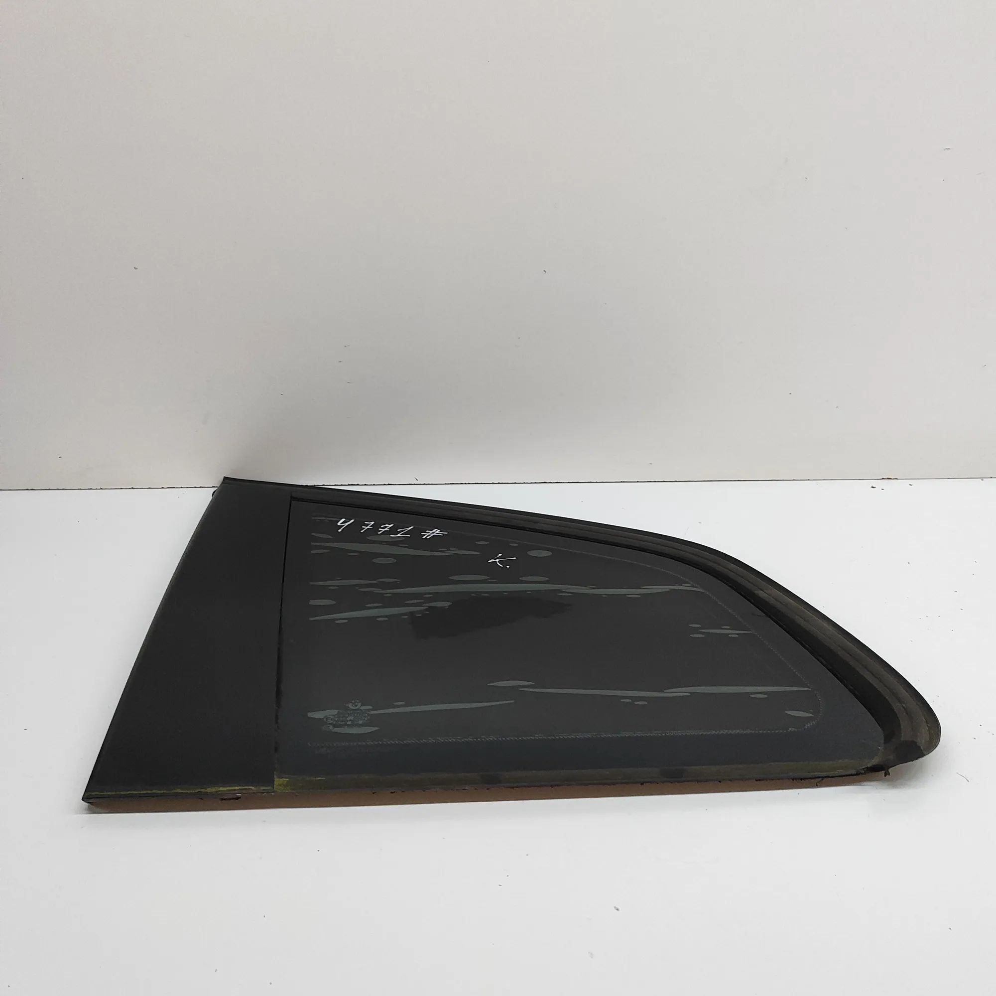 BMW X3 (E83) Rear Left Quarter Window Rear Left Quarter Window — BMW X3 (E83) (2003-2...