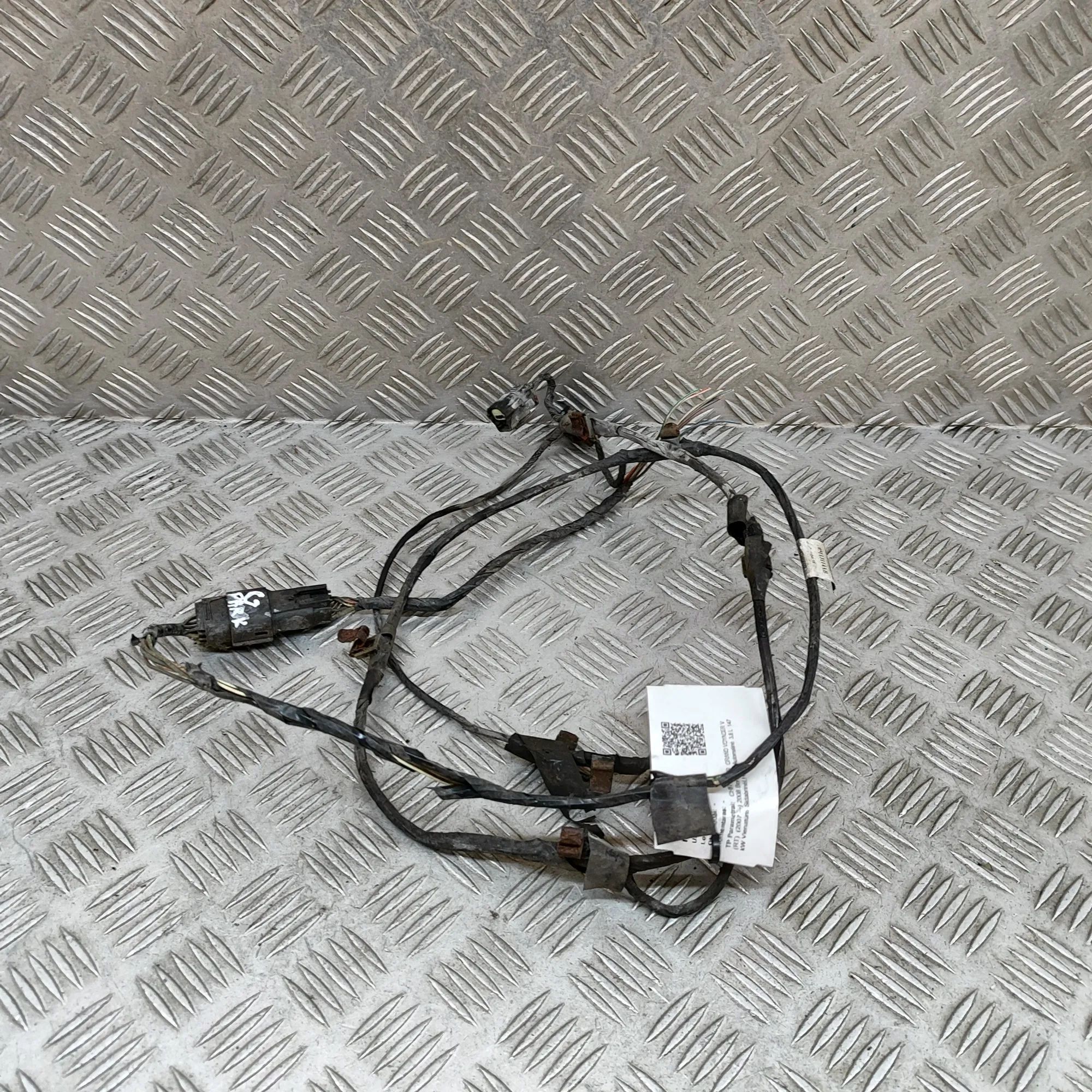 Chrysler Grand Voyager / Town & Country Rear Parking Sensor Wiring Loom Rear Parking Sensor Wiring Loom — CHRYSLER GRAN...