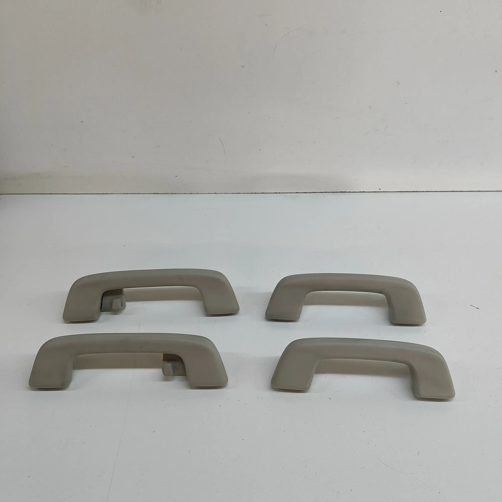 Mazda 3 (BP) Interior roof handle set Interior roof handle set — MAZDA CX-3 (0 DM) (2...