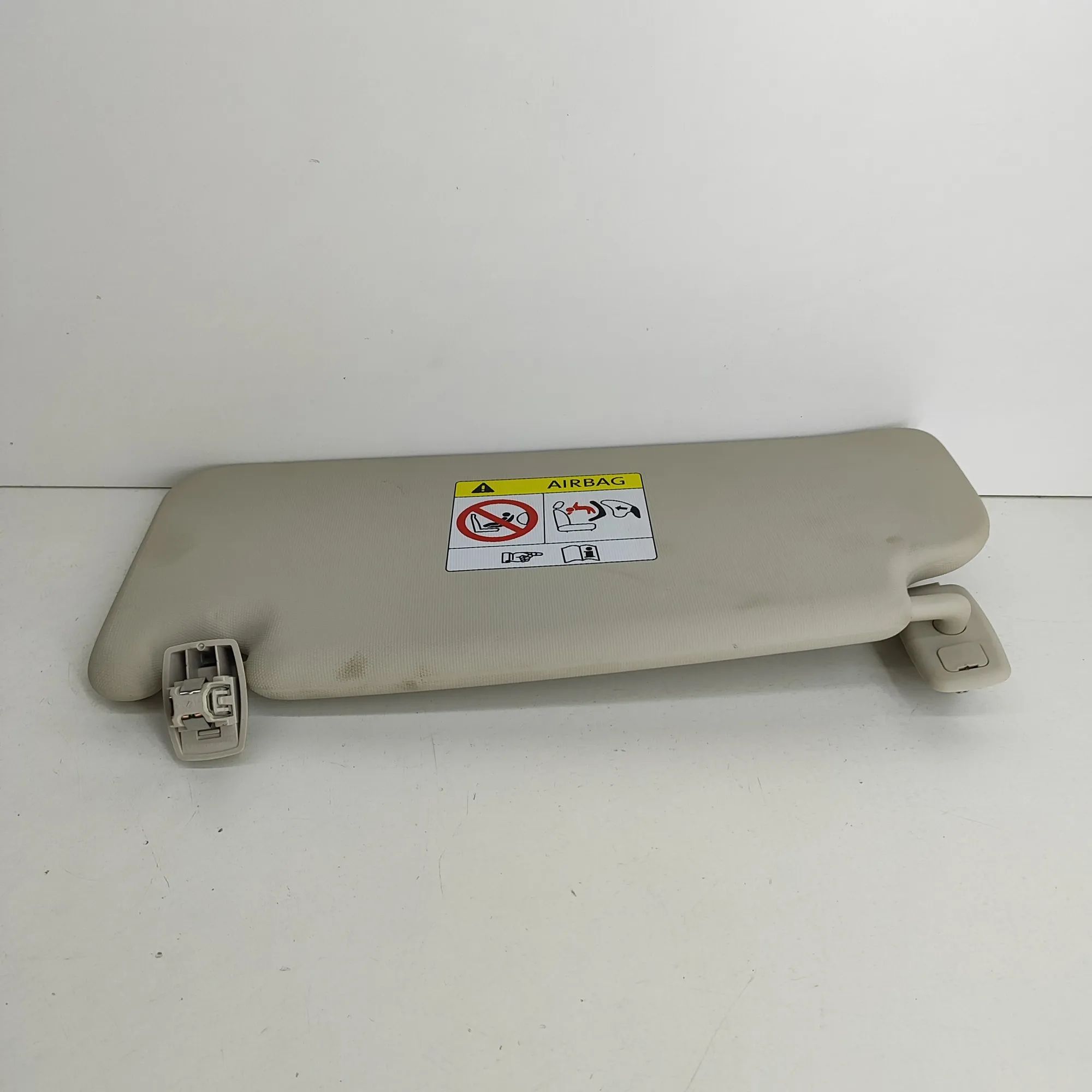 BMW X1 / iX1 (U11) Sun visor — right Sun visor — right — BMW IX1 (U11 BEV) (2022-......