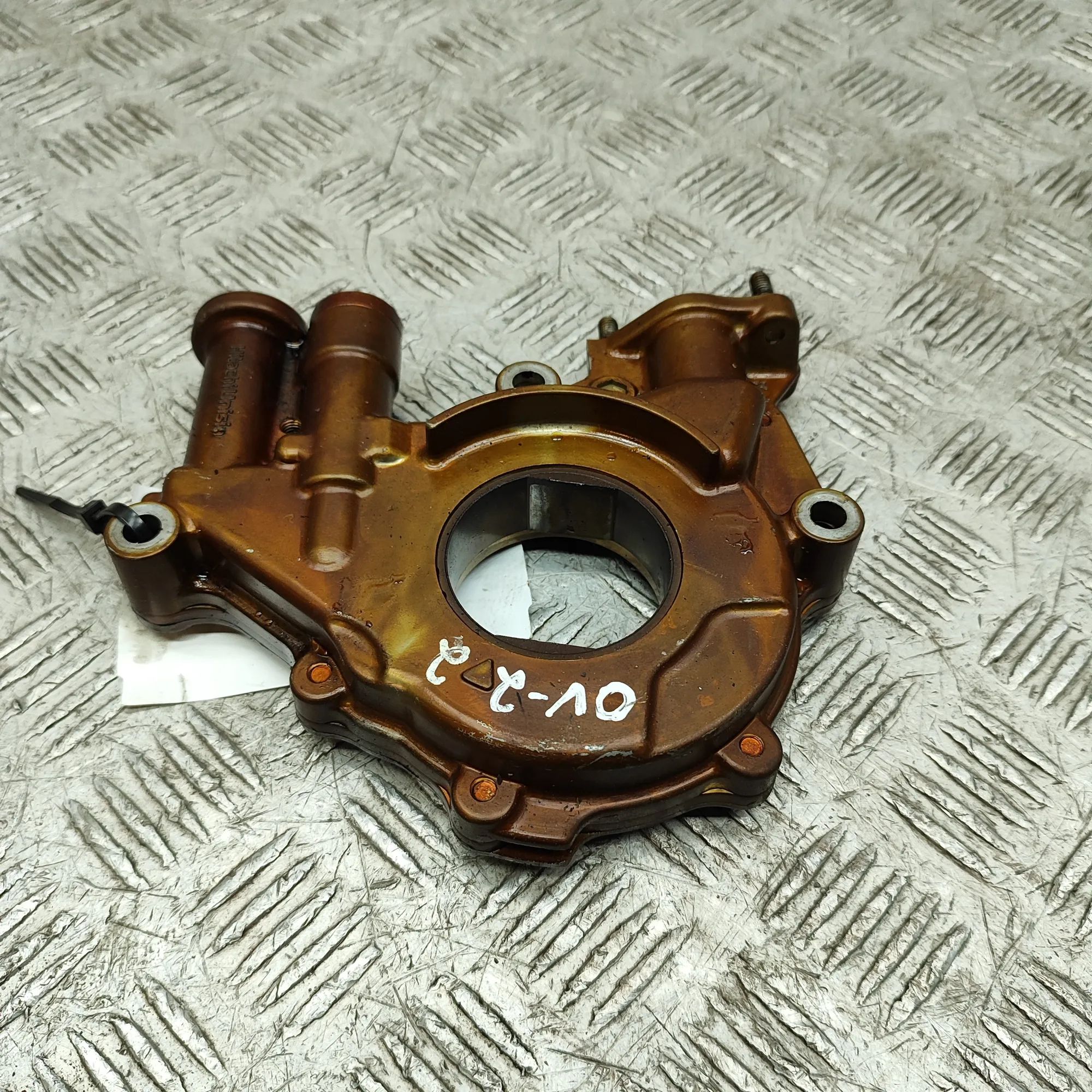 Volvo XC90 Oil Pump Oil pump — VOLVO XC90 (I) (2002-2014) — 3075743...