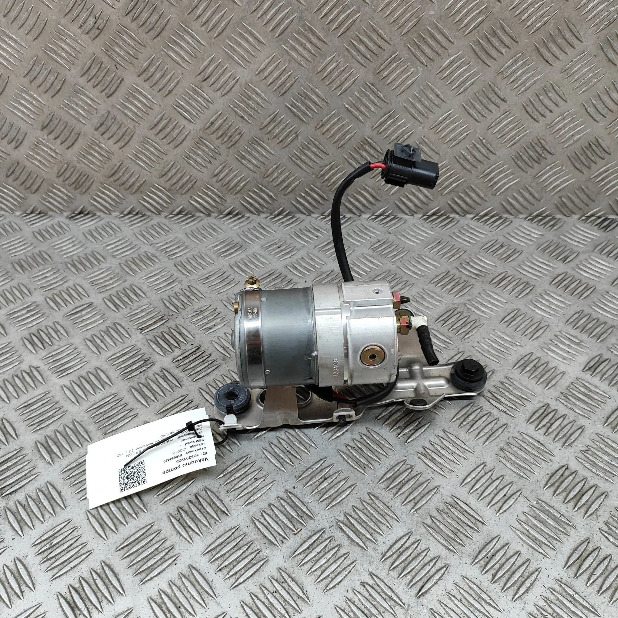 Porsche Boxster (986) Vaakum pump Vacuum Pump — PORSCHE BOXSTER (986) (1996-2004)...