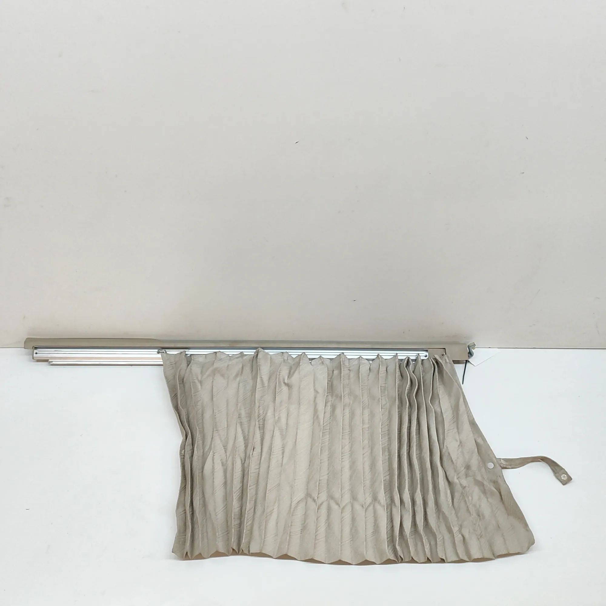 Toyota Hiace (H100) Rear Right Door Sun Blind Roller Rear Right Door Sun Blind Roller — TOYOTA HIACE...