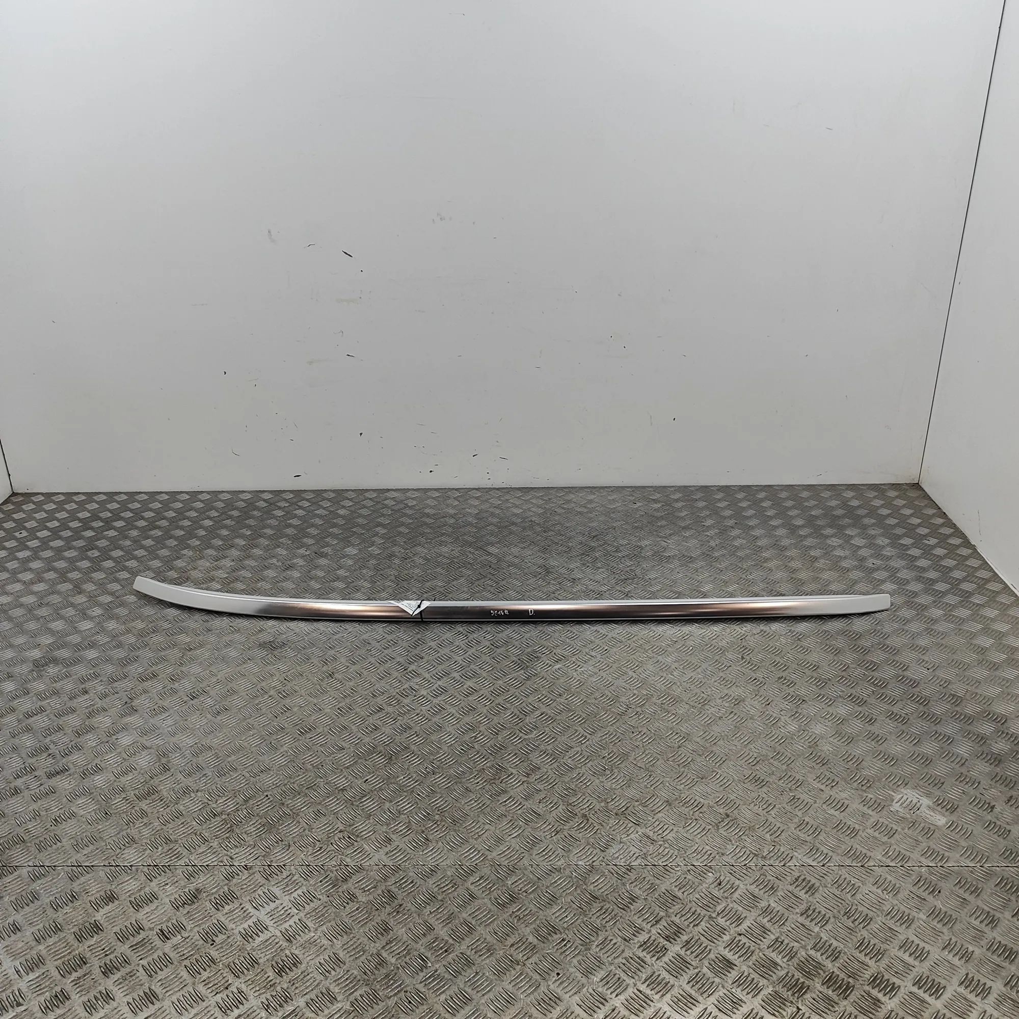 Volvo XC60 Right Side Roof Rail Right Side Roof Rail — VOLVO XC60 (II 246) (201...