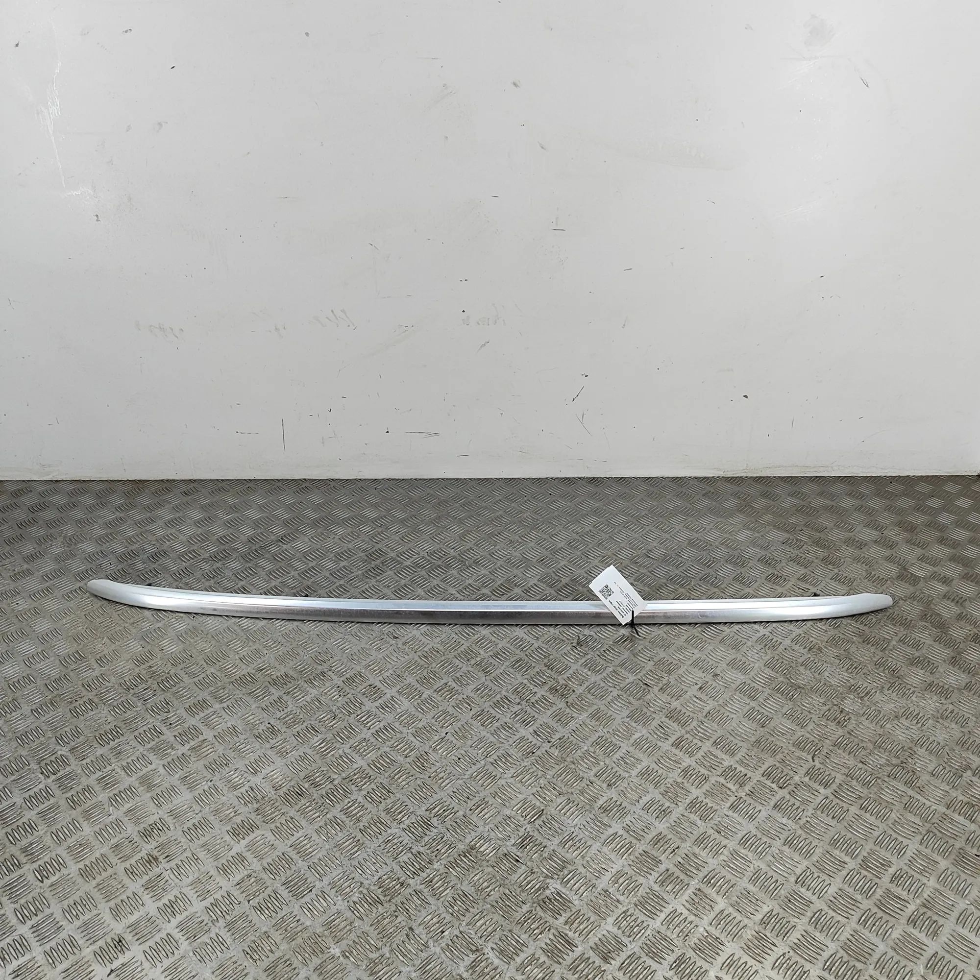 Audi Q5 (FY) Right Side Roof Rail Right Side Roof Rail — AUDI Q5 (FY) (2016-...) ...