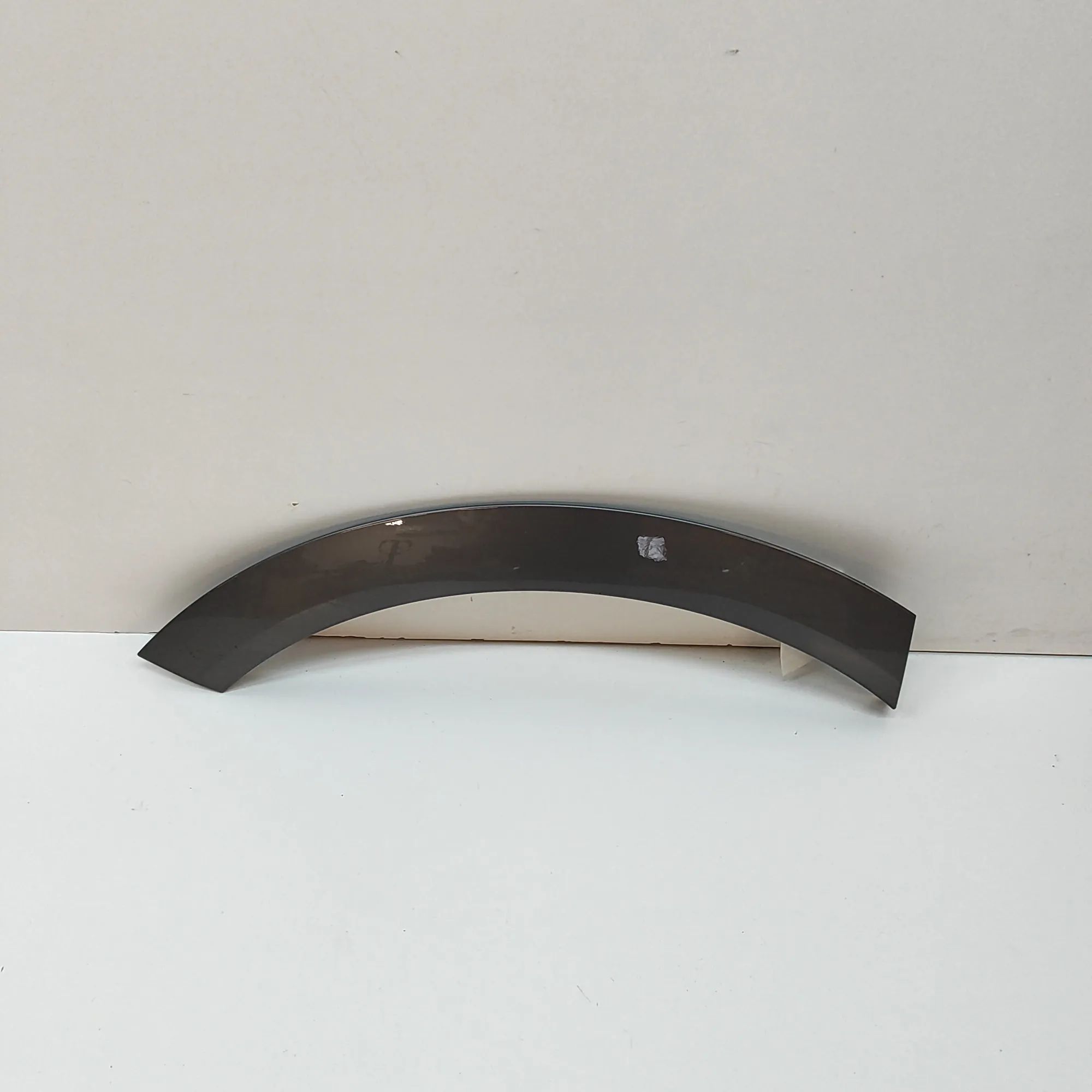 Audi e-tron Wheel arch trim — rear right Wheel arch trim — rear right — AUDI E-TRON (GEN...