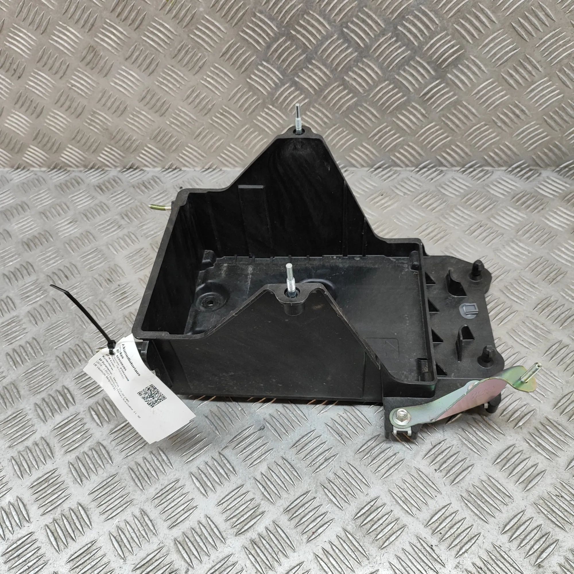 Mazda 3 (BP) Battery tray Battery tray — MAZDA CX-3 (0 DM) (2019-PRESENT)...