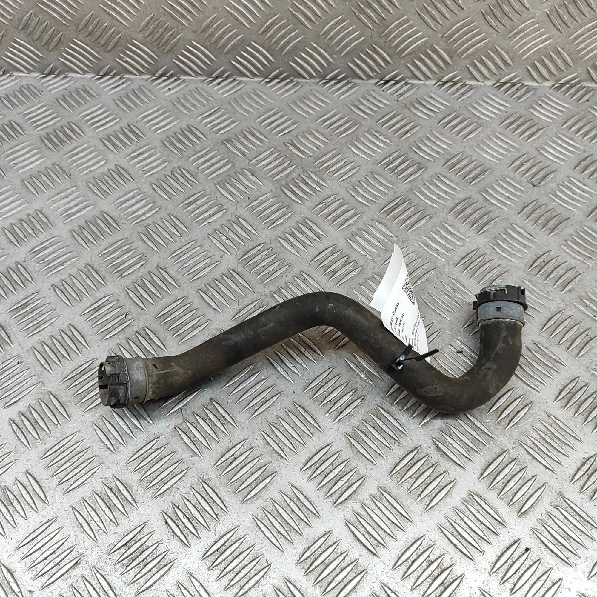 Mercedes-Benz GLE (W167) Jahutuslõdviku kolmik Coolant hose — MERCEDES BENZ GLE (W167) (2019-....