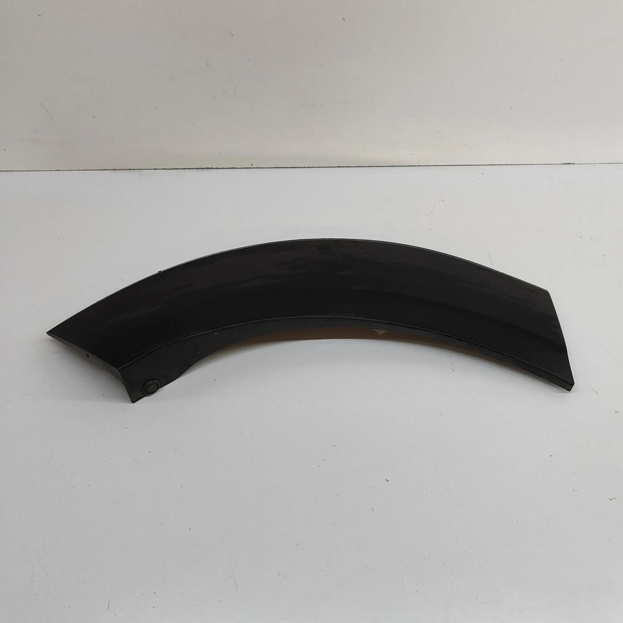 Mazda 3 (BP) Wheel arch trim — rear right Wheel arch trim — rear right — MAZDA CX-3 (0 DM...