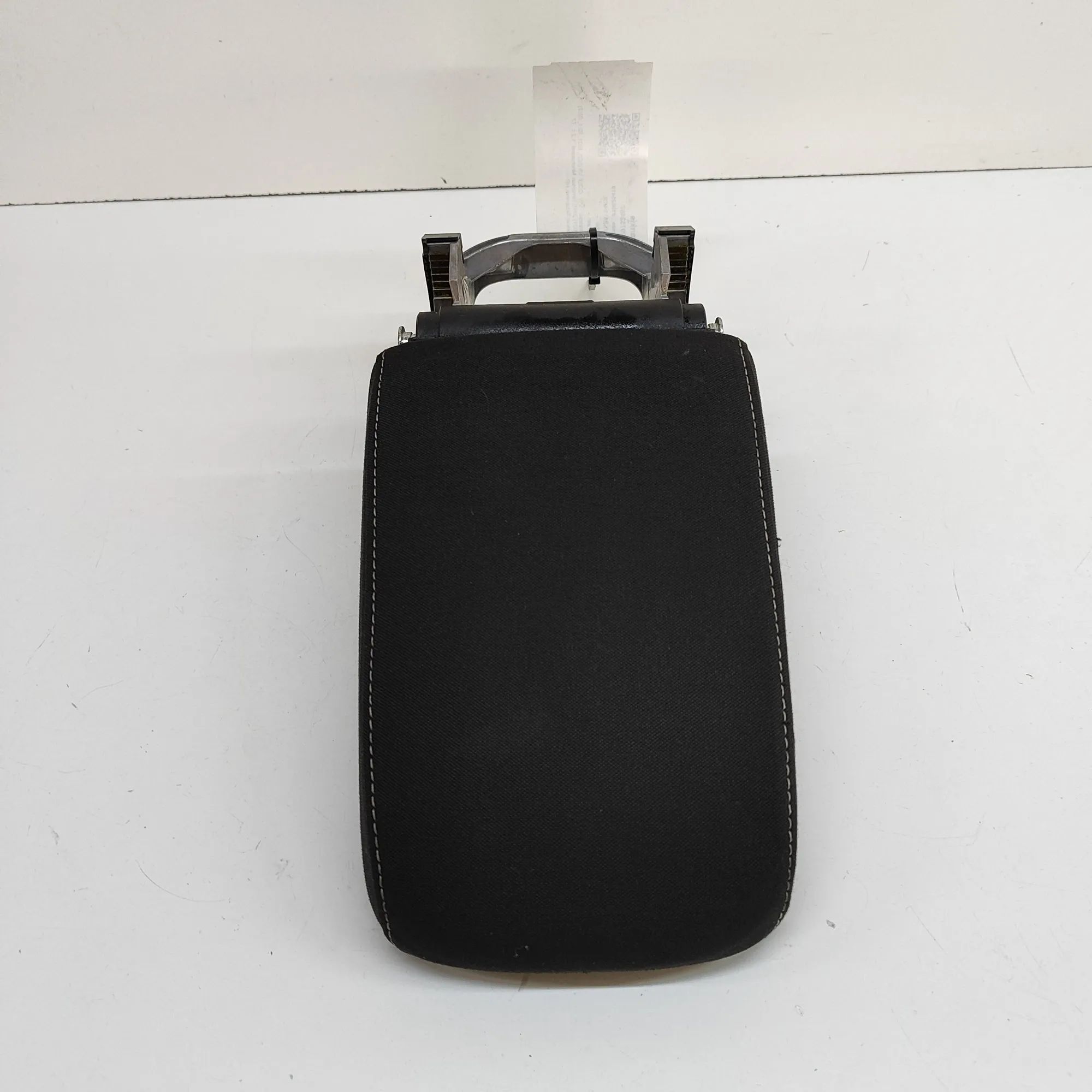 Volkswagen Golf 7 Käetugi, tagaistmes Armrest — VW GOLF (VII 5G1, BQ1, BE1, BE2) (201...