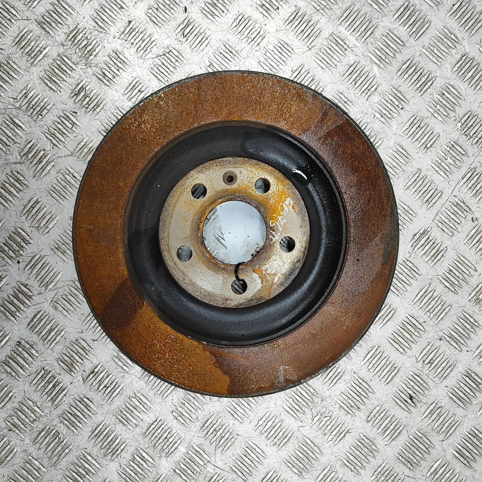Volvo XC90 Rear Left Brake Disc Rear Left Brake Disc — VOLVO XC90 (II) (2014-.....