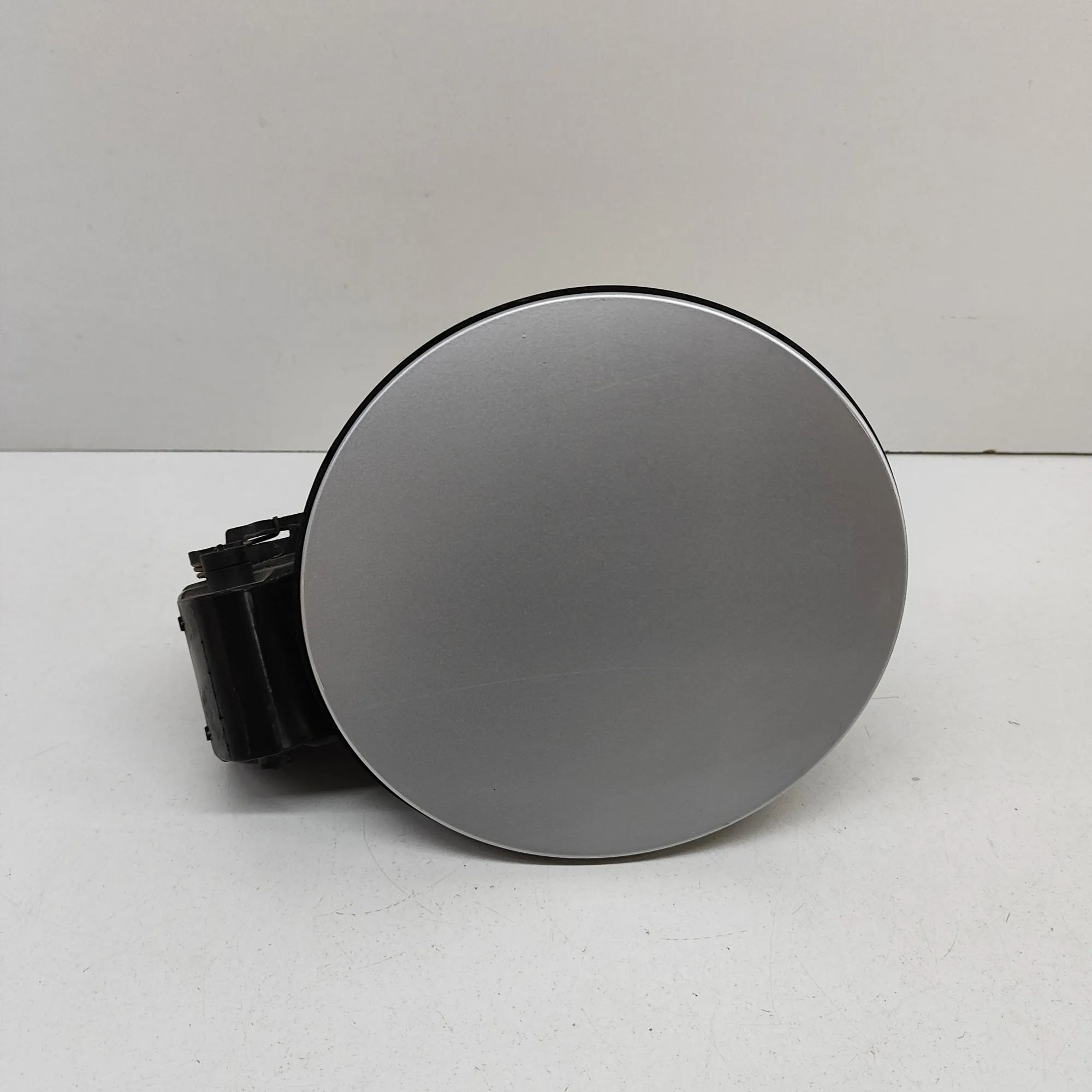 Volvo XC90 Fuel Tank Flap Cap Fuel Tank Flap Cap — VOLVO XC90 (II) (2014-...)...