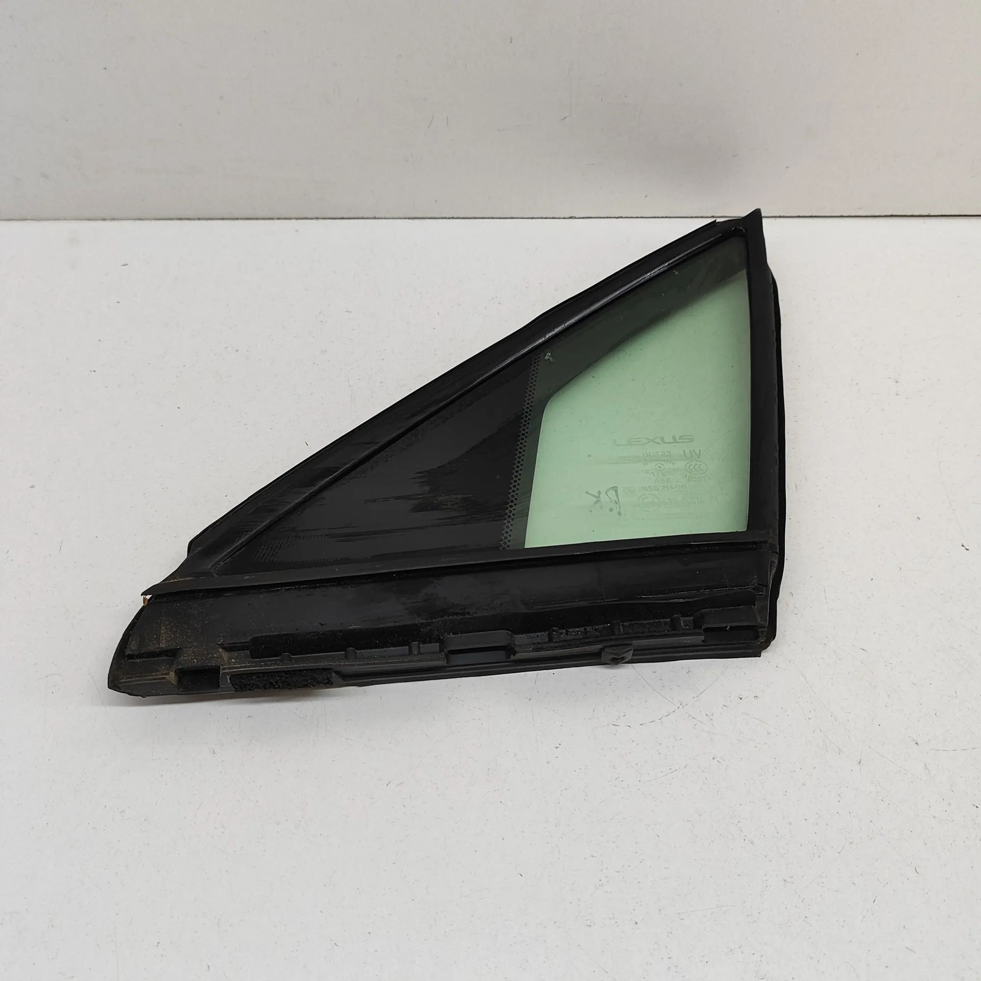 Lexus UX Door quarter window — front left Door quarter window — front left — LEXUS UX (_A...