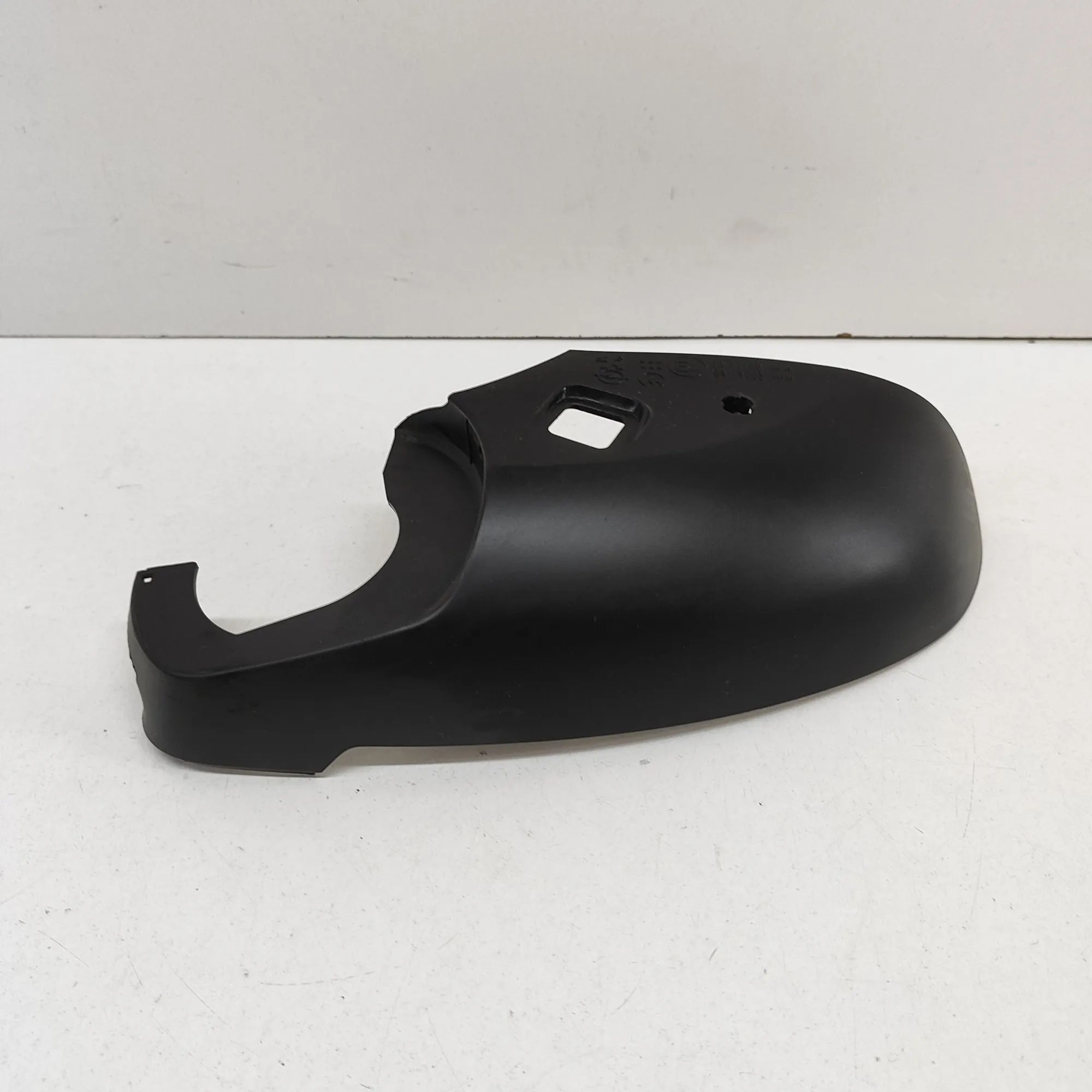 Peugeot 2008 Mirror trim — front right Mirror trim — front right — PEUGEOT 2008 (II) (...