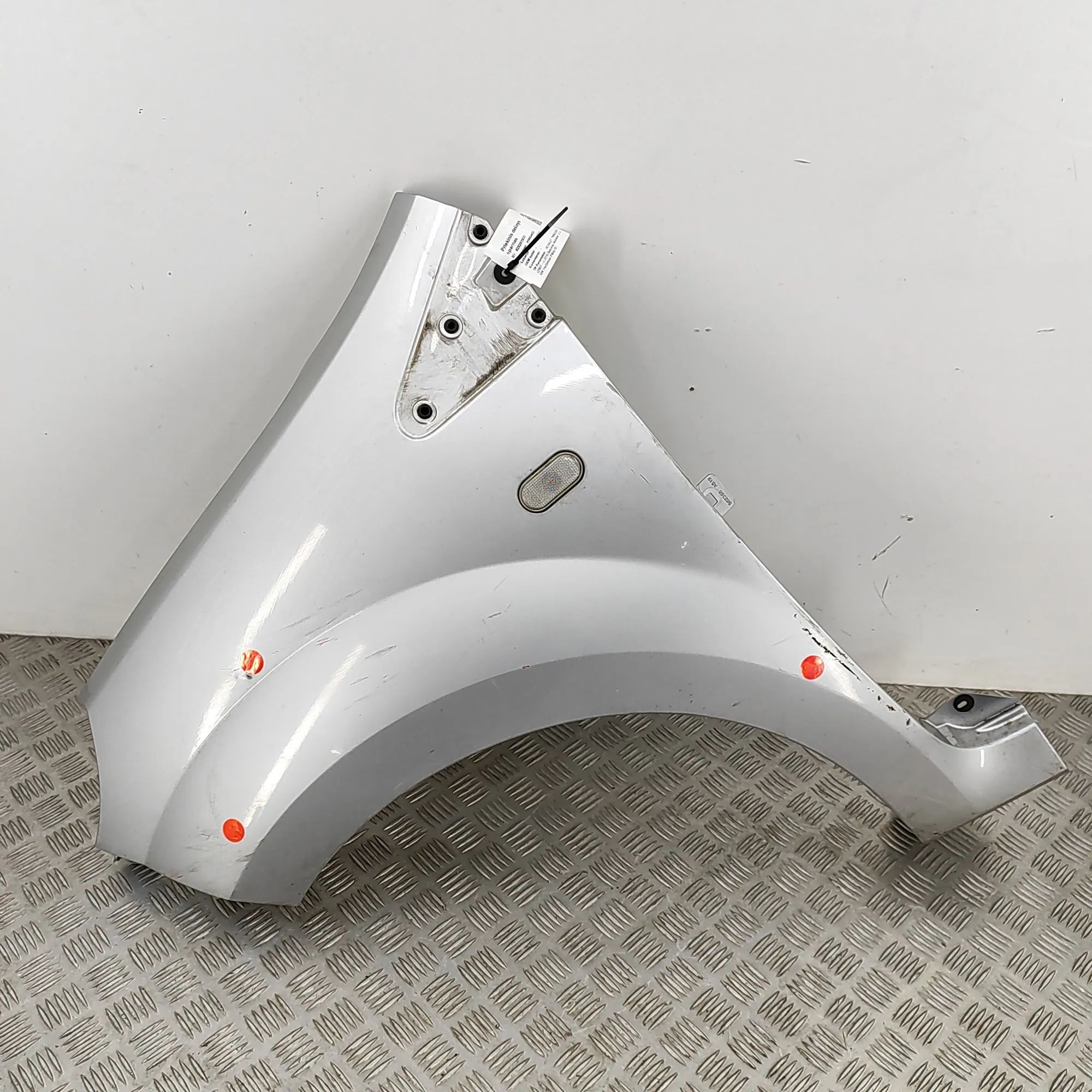 Renault Twingo Front Left Fender Front Left Fender — RENAULT TWINGO (II CN0_) (2...