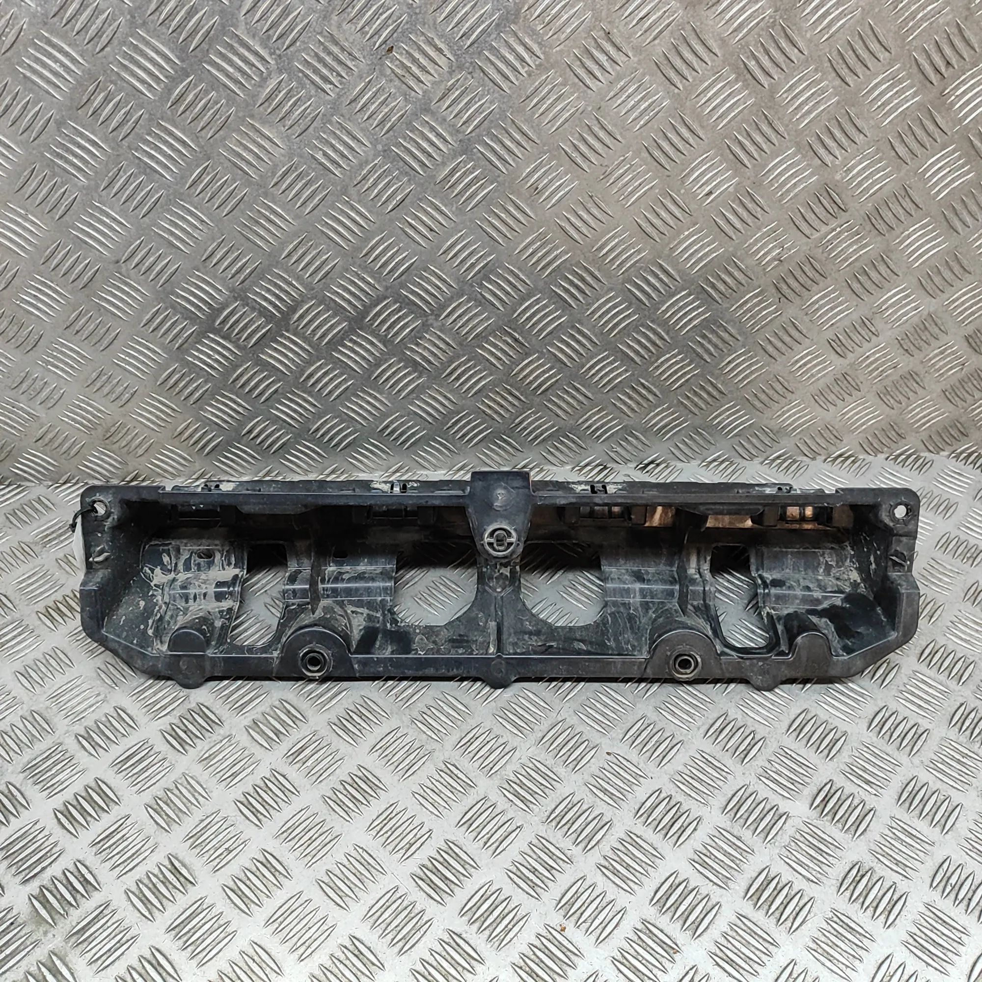 BMW X5 (G05) Rear Bumper Middle Bracket Rear Bumper Middle Bracket — BMW X5 (G05) (2018...
