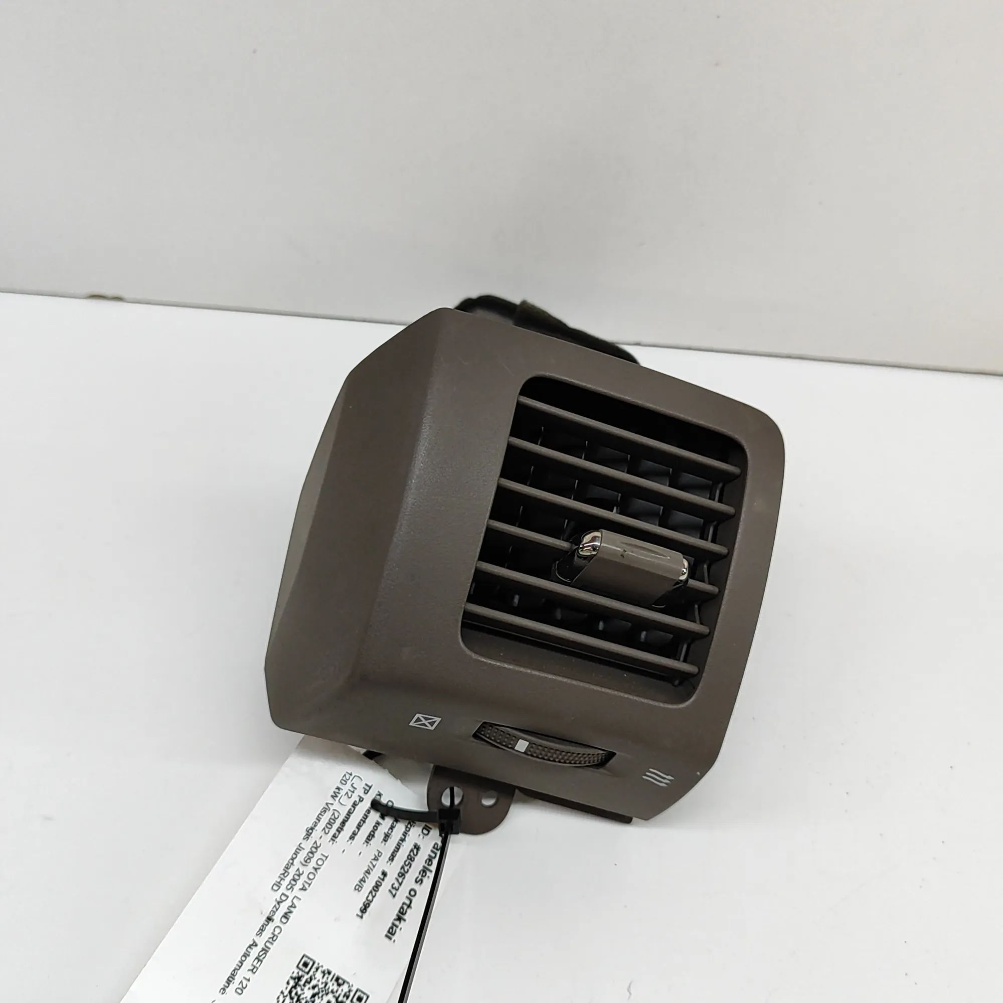 Toyota Land Cruiser 100 Dashboard Air Vents Dashboard Air Vents — TOYOTA LAND CRUISER (120 ...
