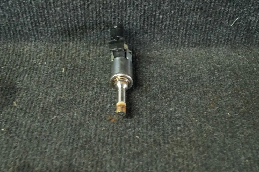 Volkswagen Golf 6 Fuel Injector Kit Fuel Injector Kit — VW GOLF (VII 5G1, BQ1, BE1,...