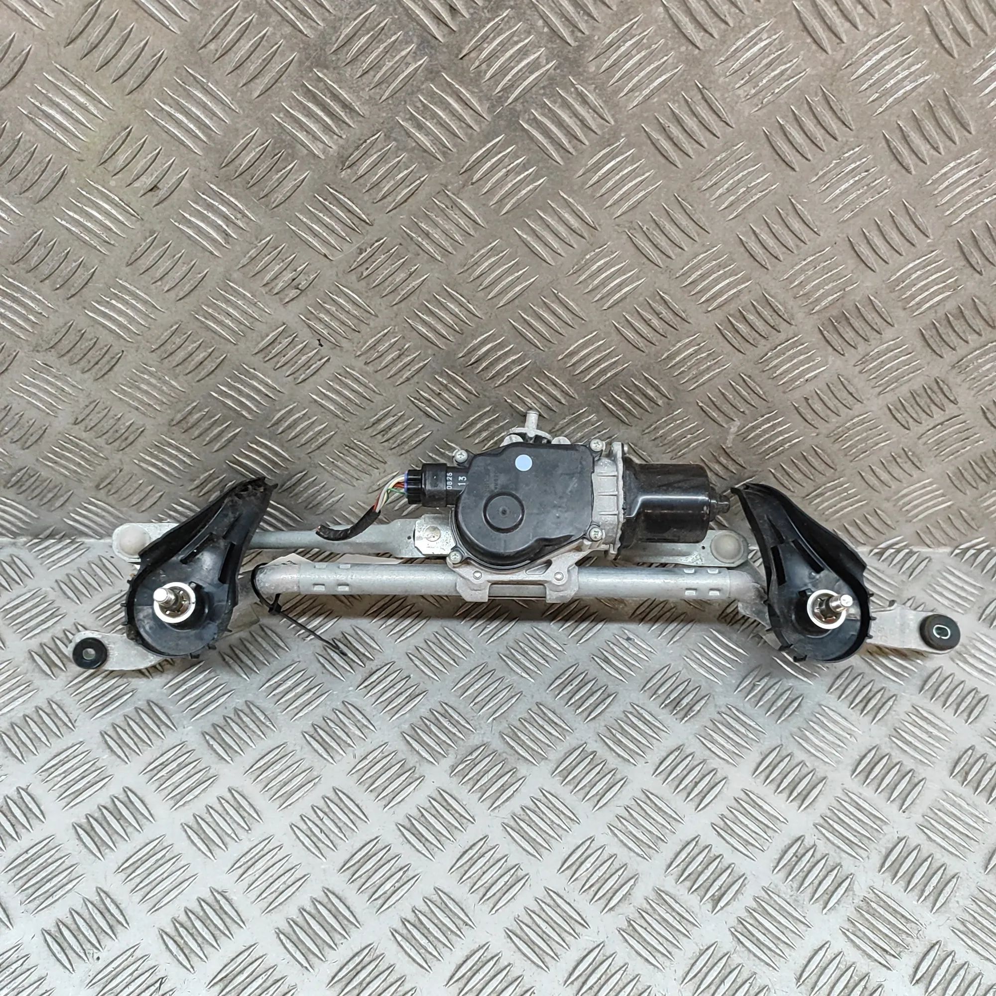 Mazda 2 (XP21) Front Windshield Wiper Mechanism