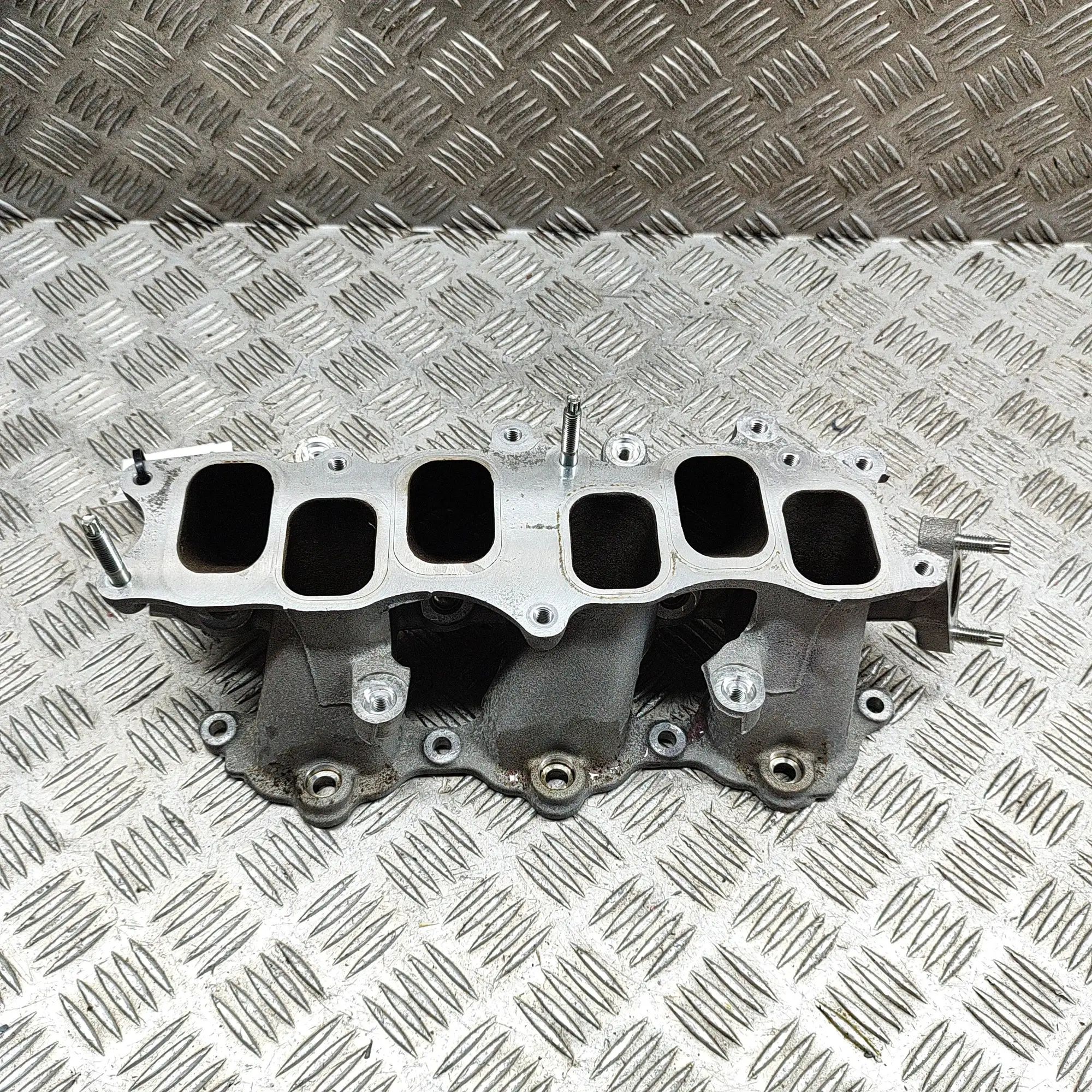 Lexus RX imusarja Intake Manifold — LEXUS RX (_L2_) (2015-...) — ...