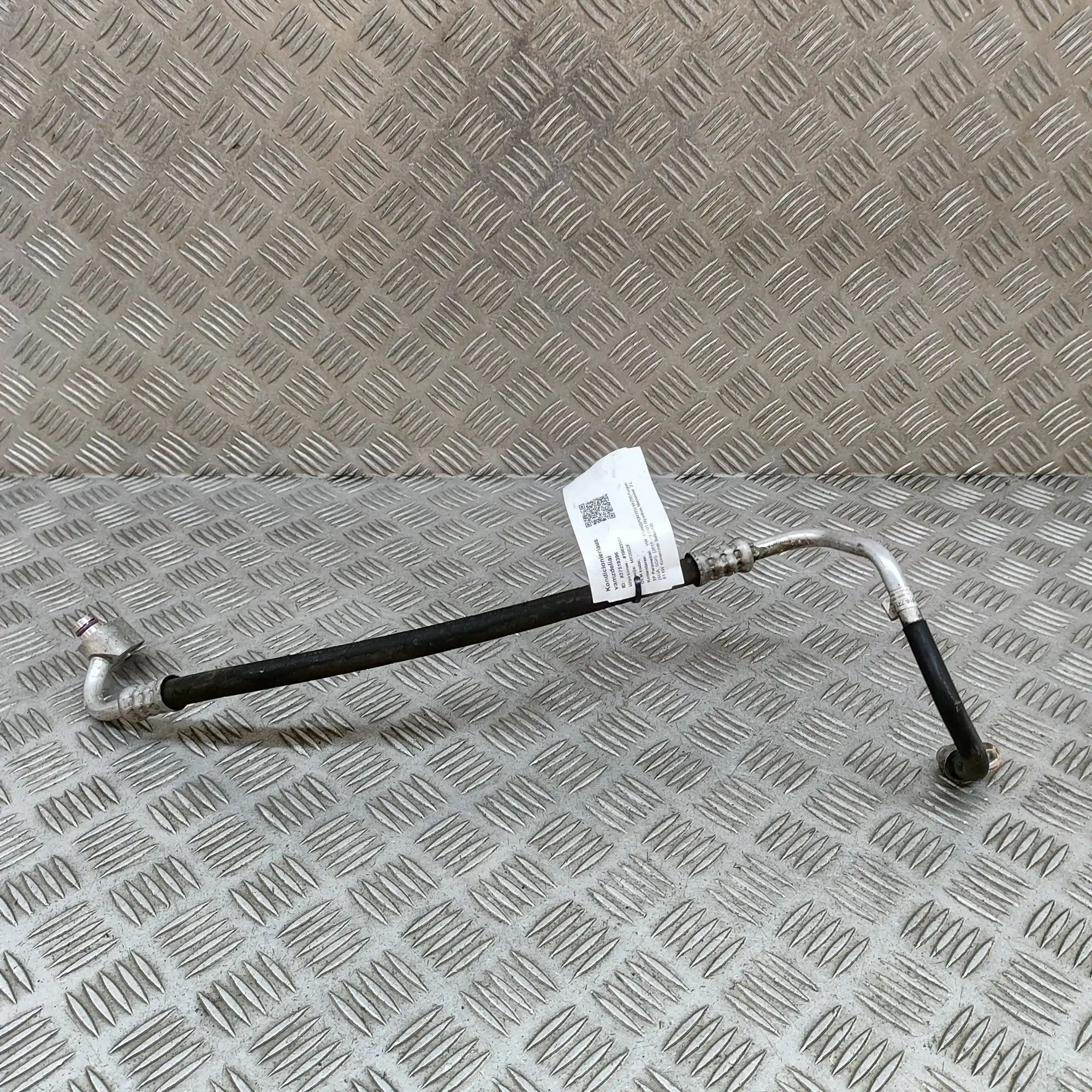 Volkswagen Transporter (T6, Caravelle, Multivan) A/C Air Con Hose Pipe A/C Air Con Hose Pipe — VW TRANSPORTER (VI T6 V...