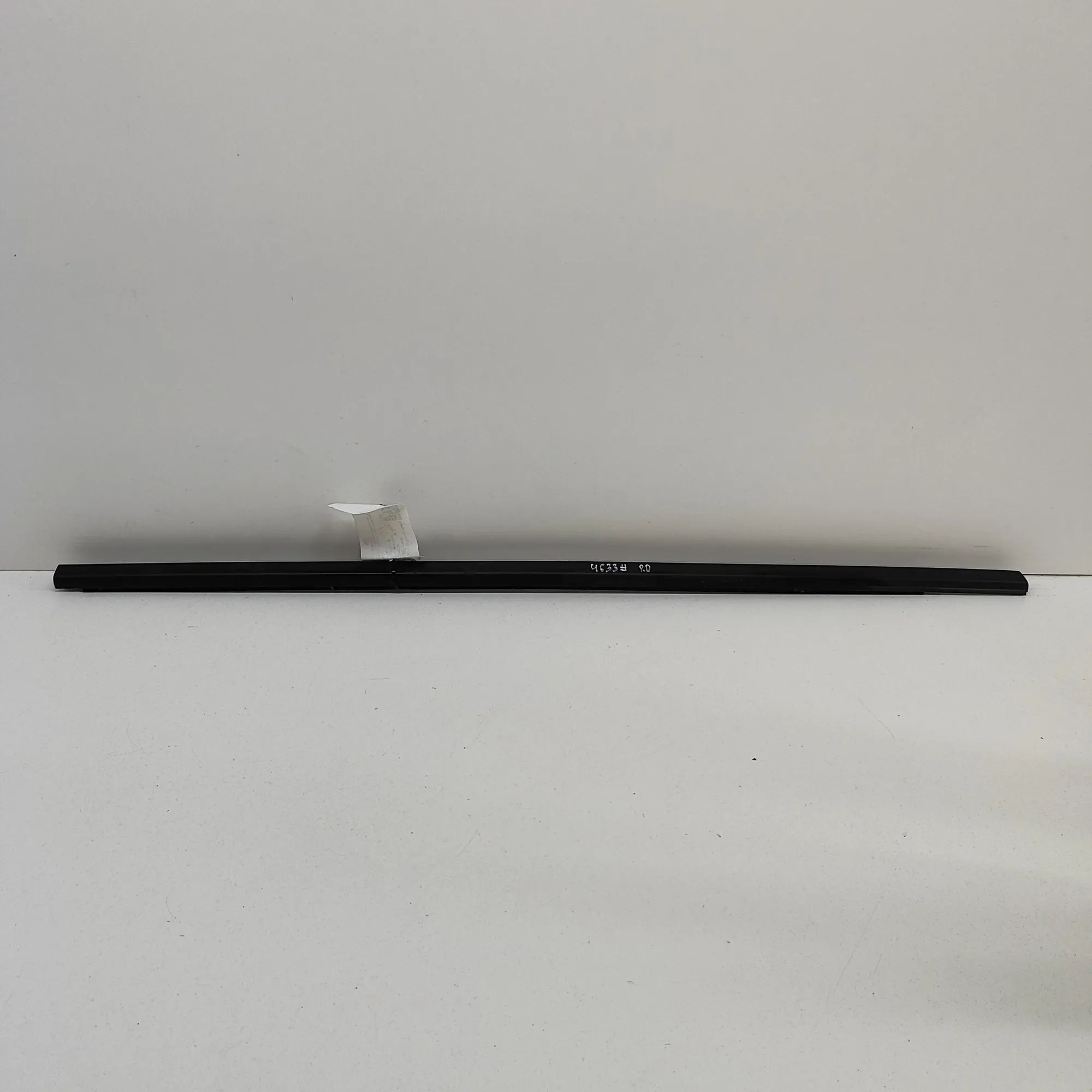 Honda Civic Door window moulding — front — right Door window moulding — front — right — HONDA CI...