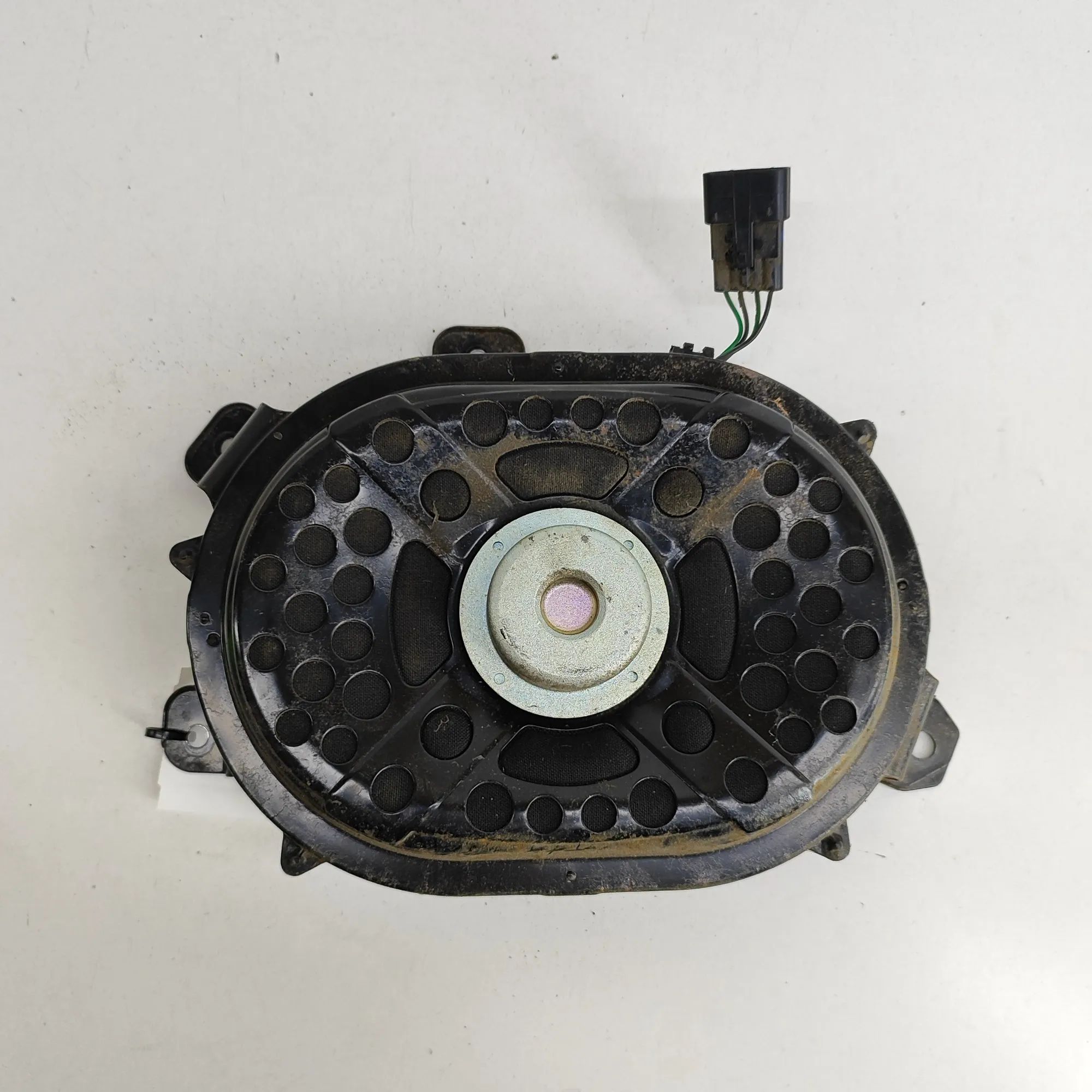 Land Rover Range Rover Velar Сабвуфер Subwoofer — LAND ROVER RANGE ROVER VELAR (L560)...