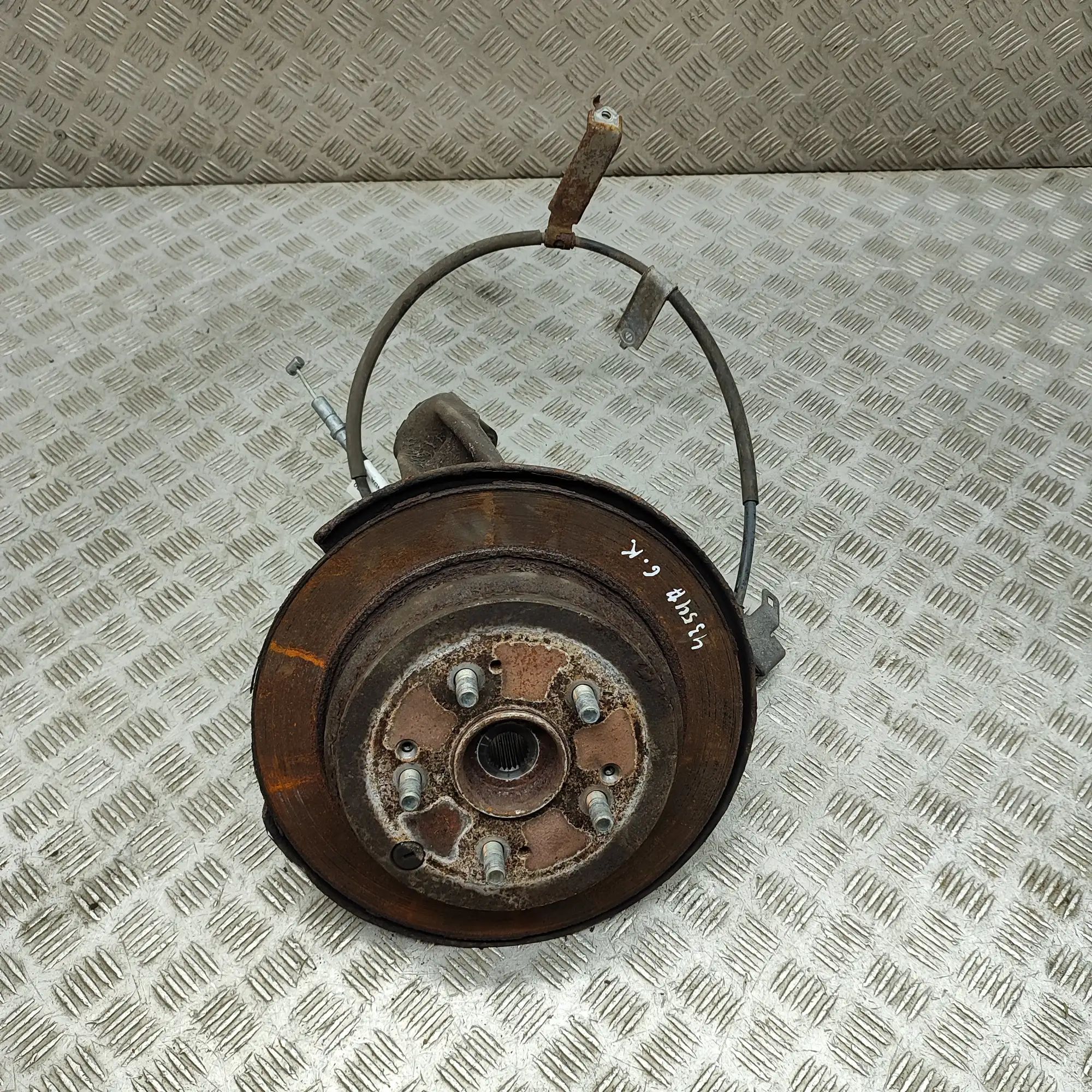 Honda CR-V Rear Left Wheel Hub Spindle Rear Left Wheel Hub Spindle — HONDA CR-V (IV RM...