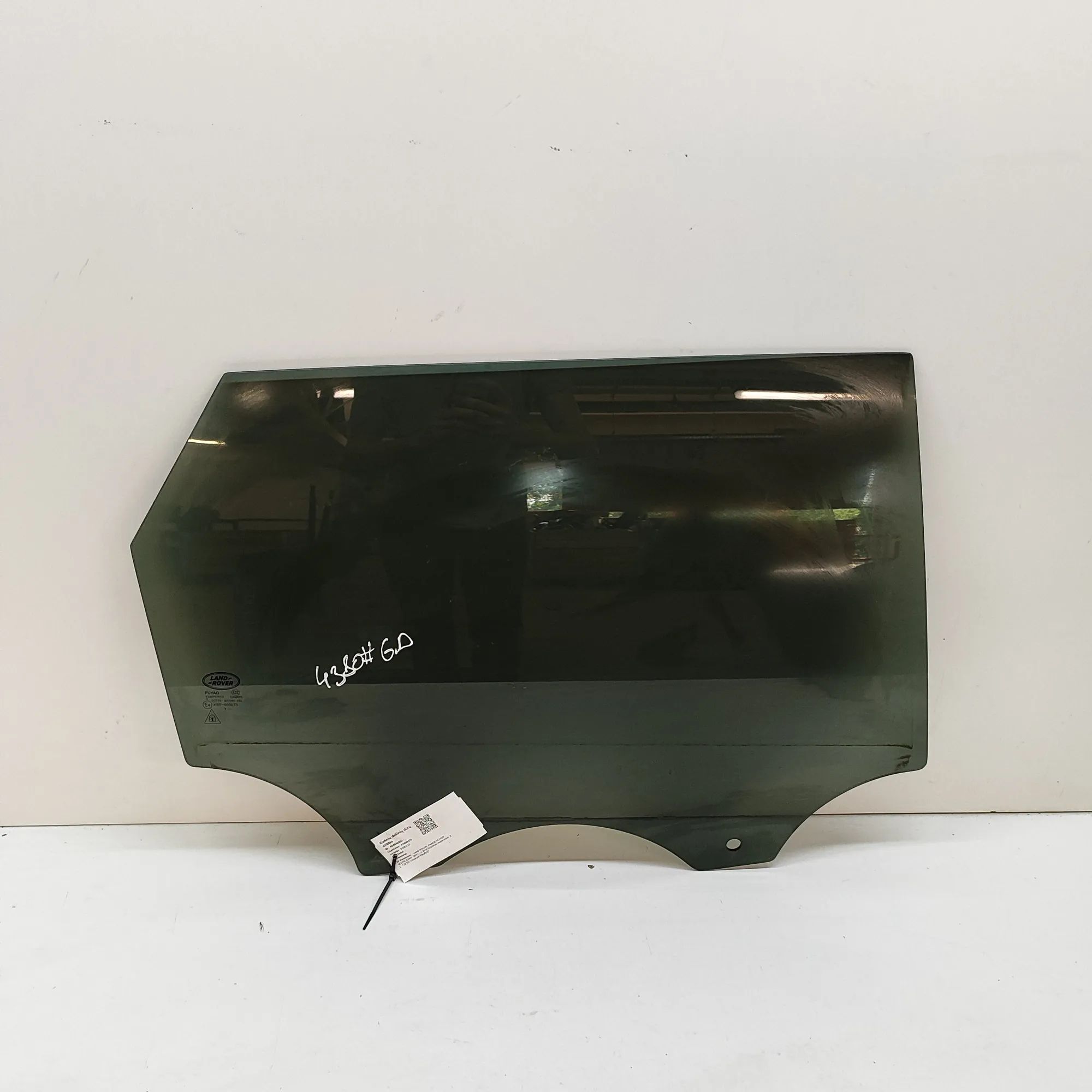 Land Rover Range Rover Velar Right rear door window Right rear door window — LAND ROVER RANGE ROVER...